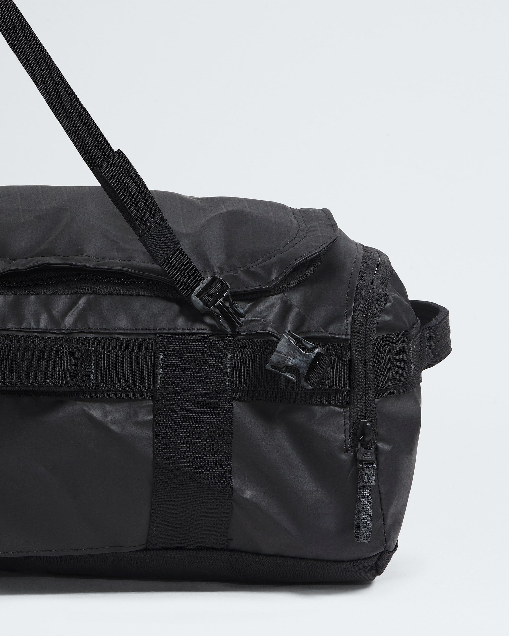 Base Camp Voyager Duffel32L TNF TNF BlackAsphalt Grey ALT3