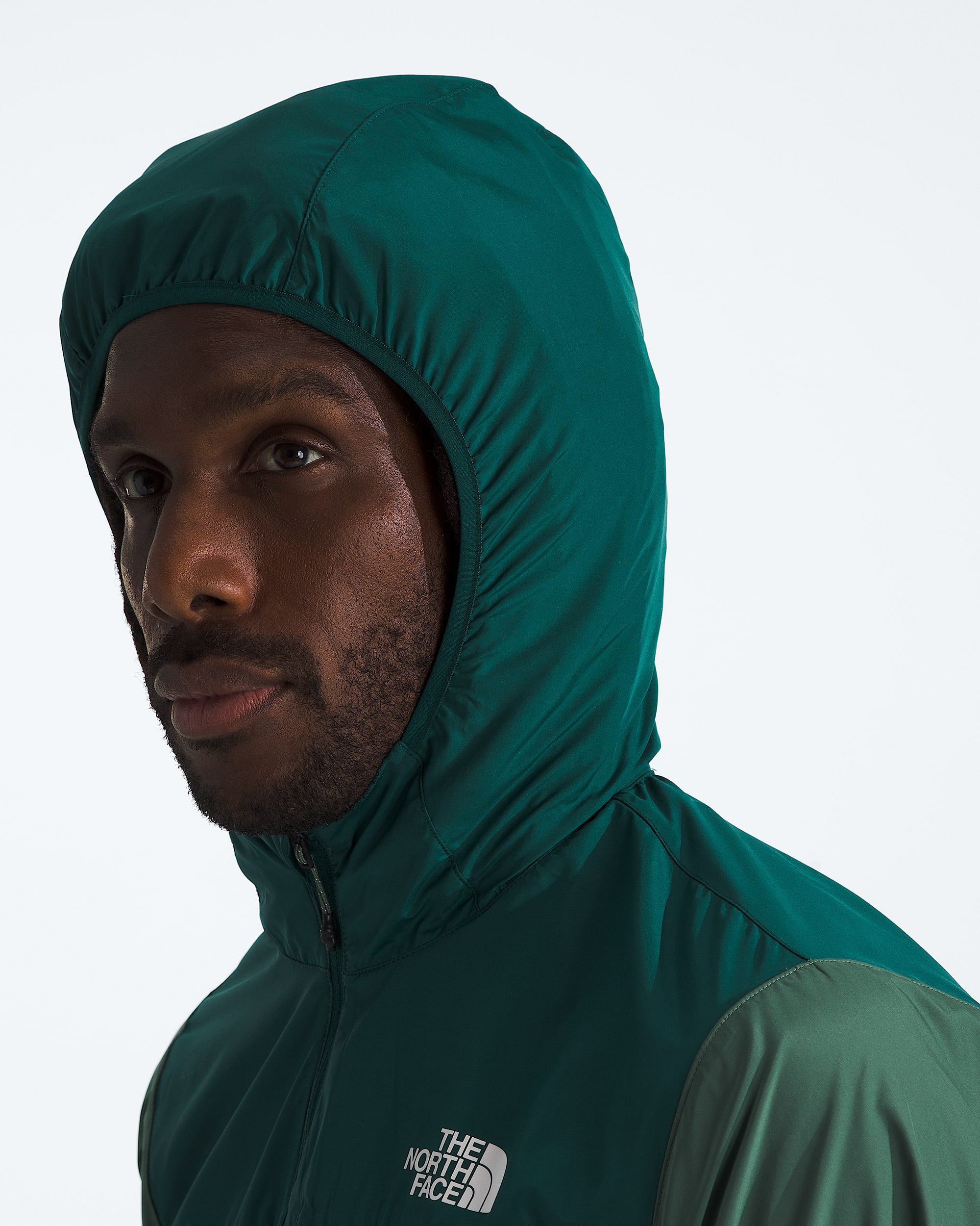 Mens Higher Run Wind Jacket TNF MODELHOOD2