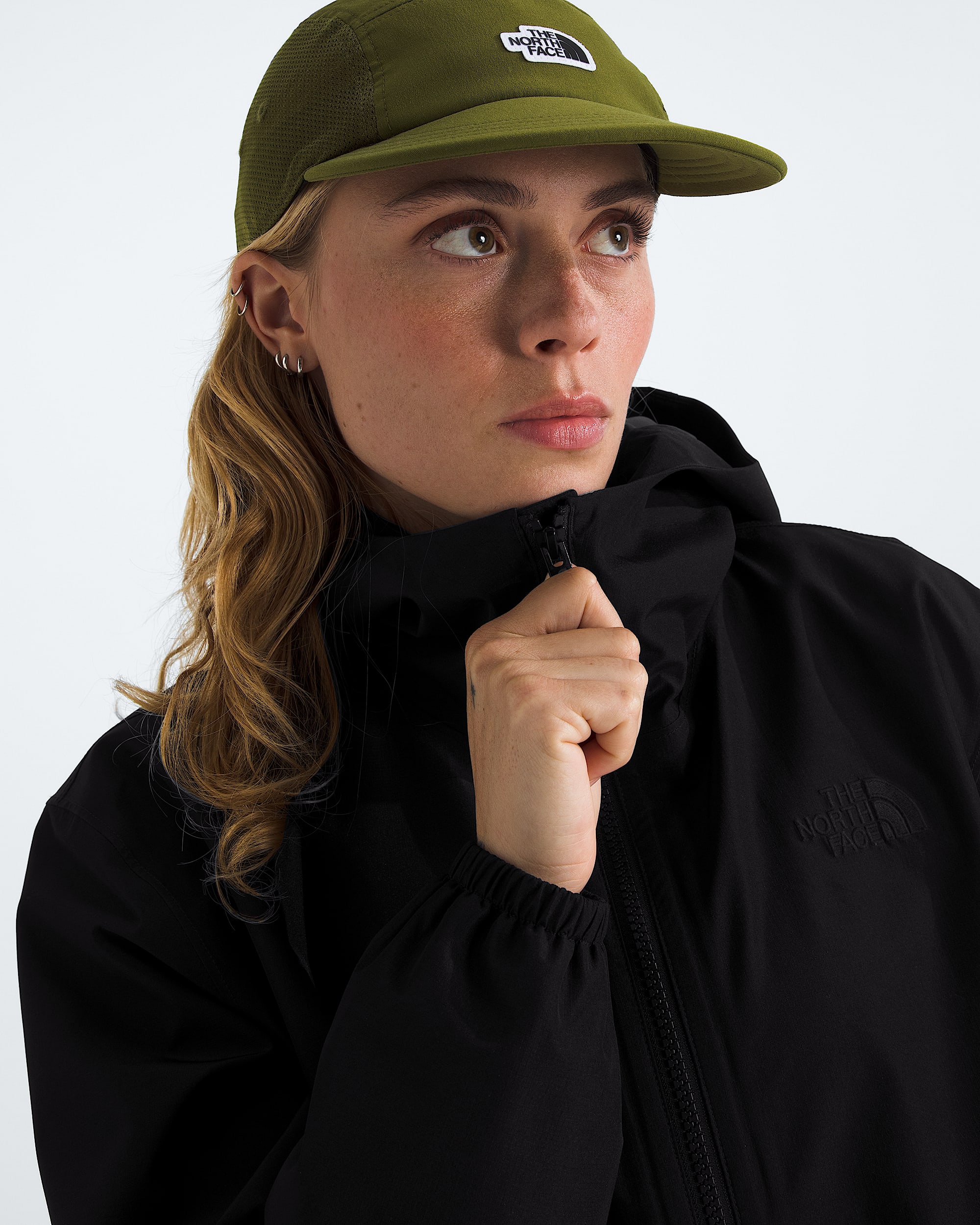 Womens Daybreak Mid Rain Parka TNF HERO2
