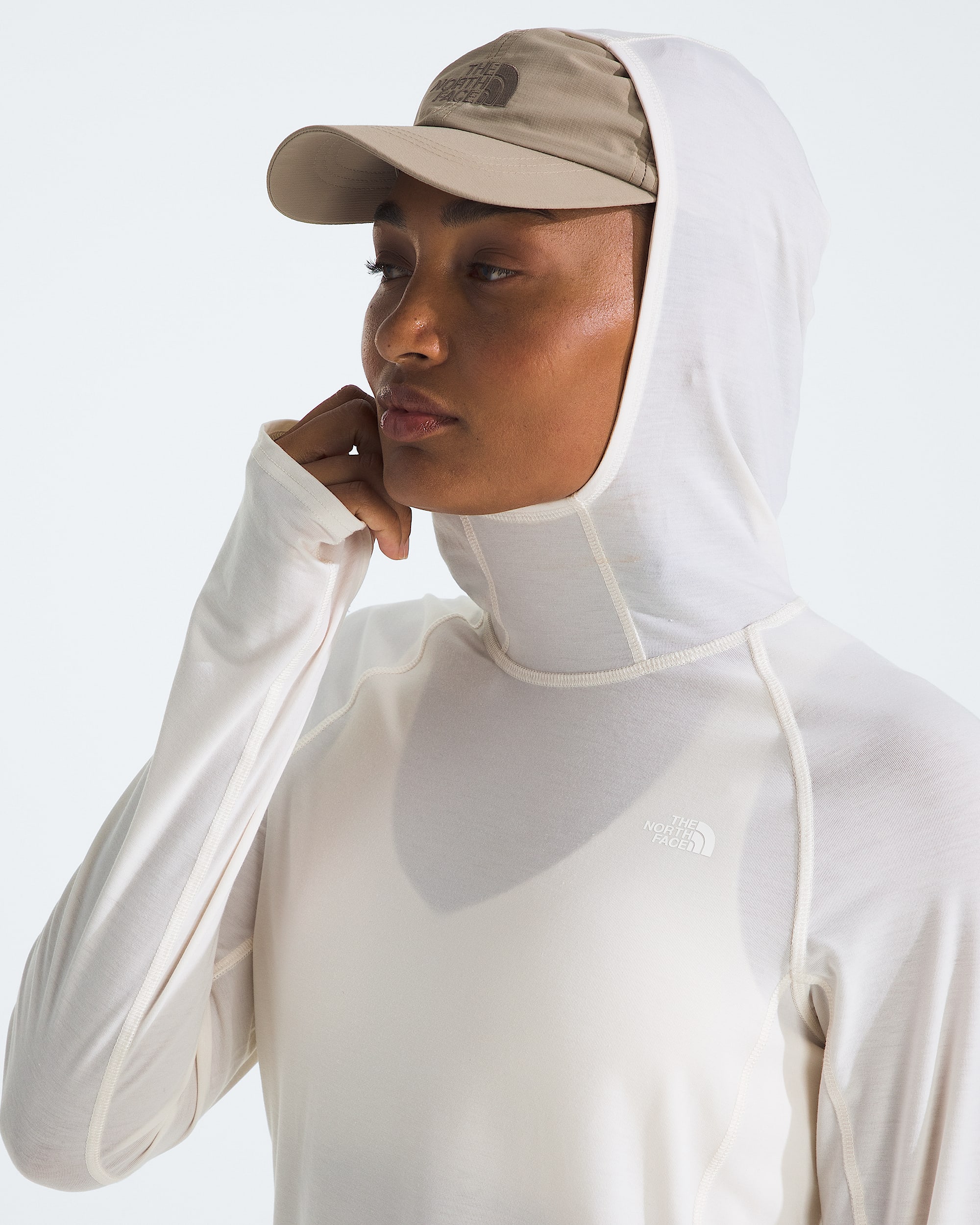 Womens Adventure Sun Hoodie TNF MODELHOOD2