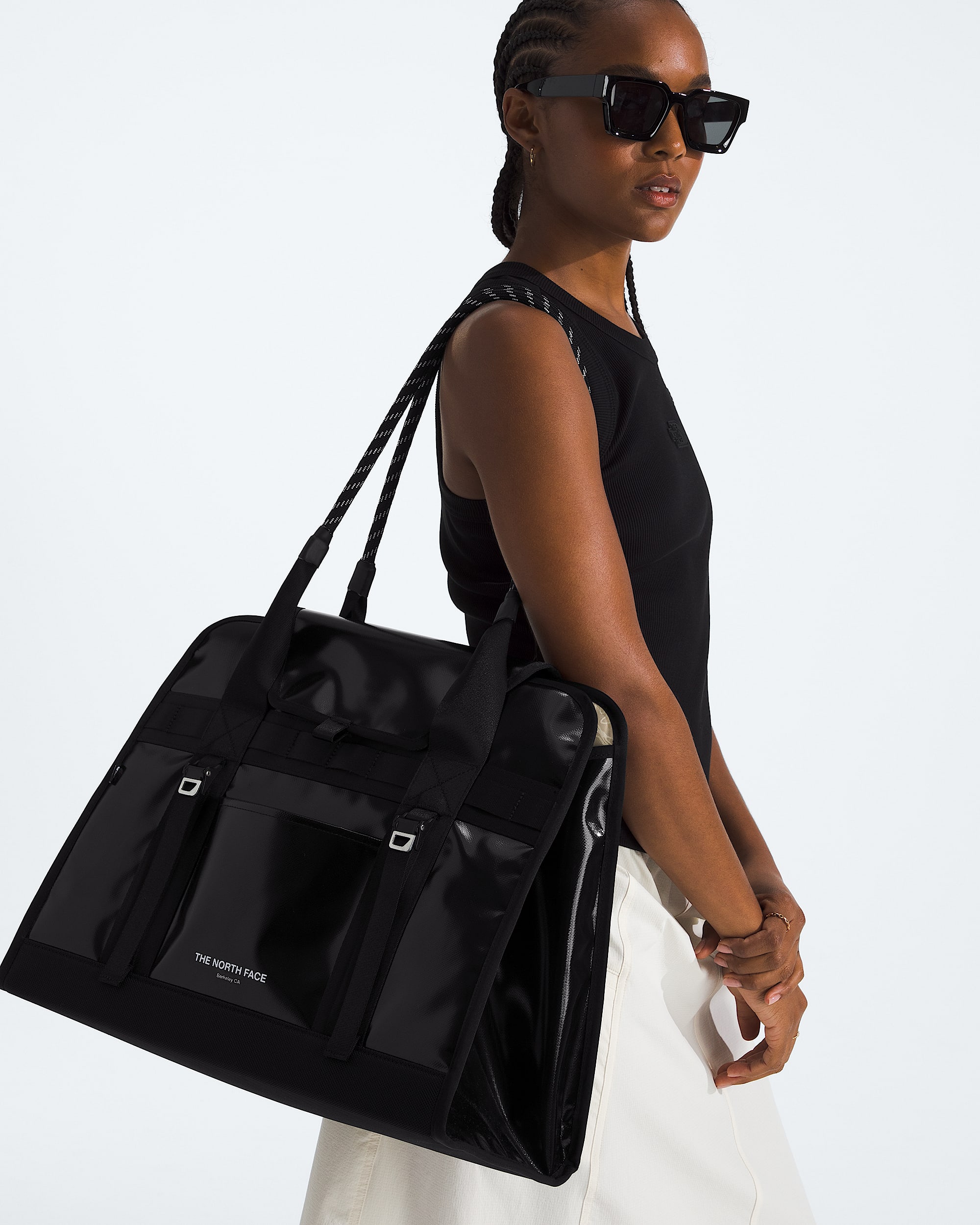 Base Camp Tote Bag TNF MODELBACK