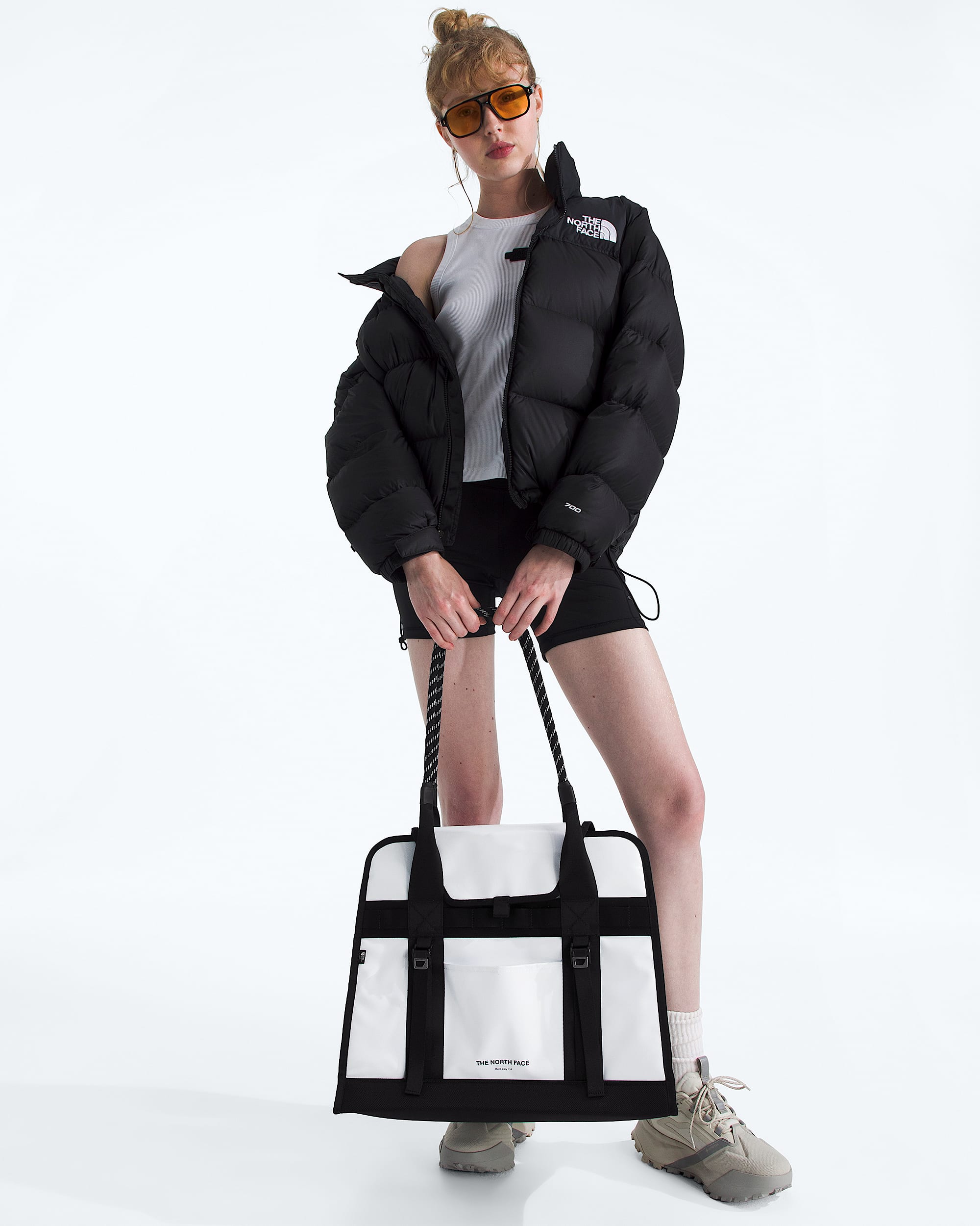 Base Camp Tote Bag TNF MODELBACK