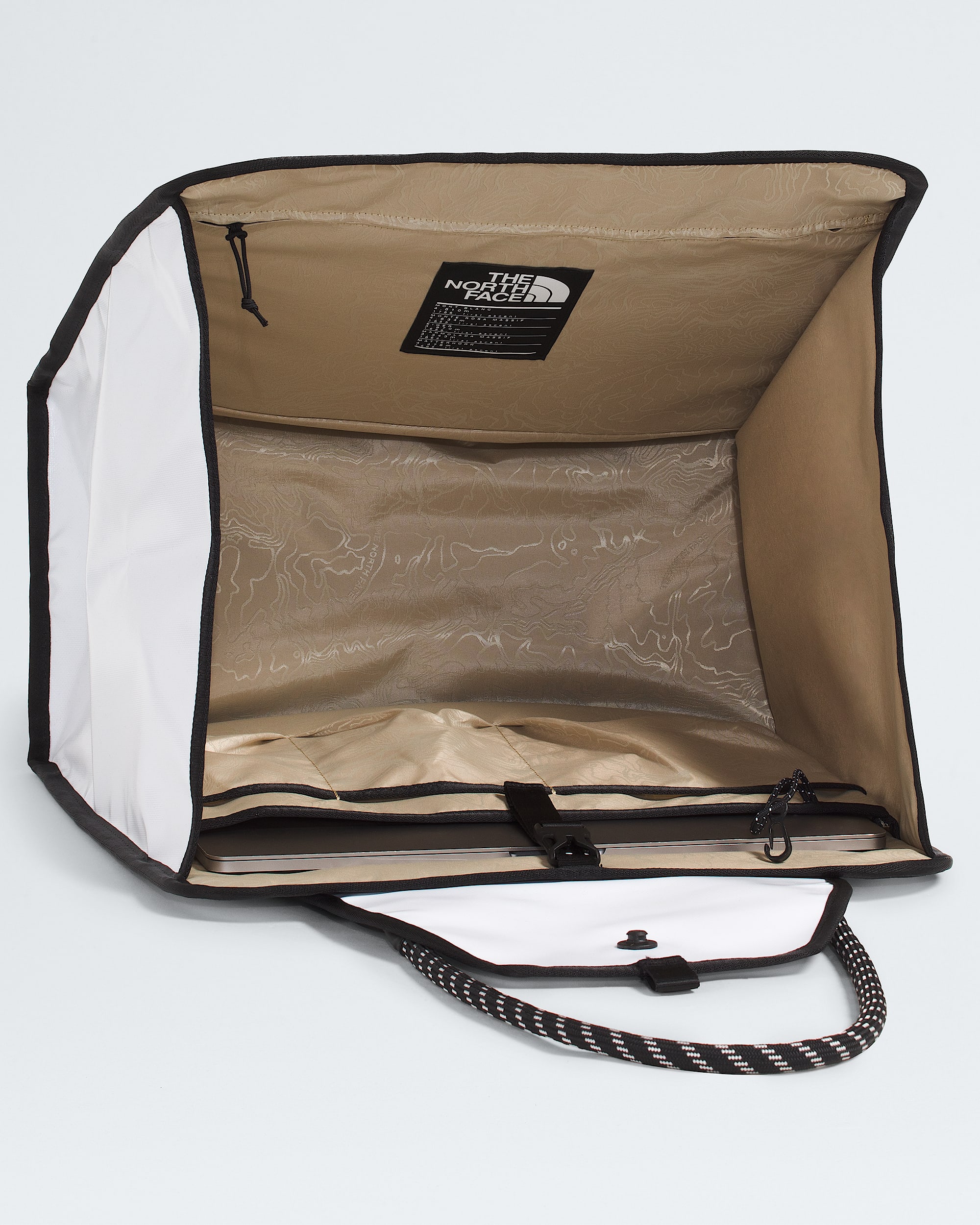 Base Camp Tote Bag TNF DETAIL2