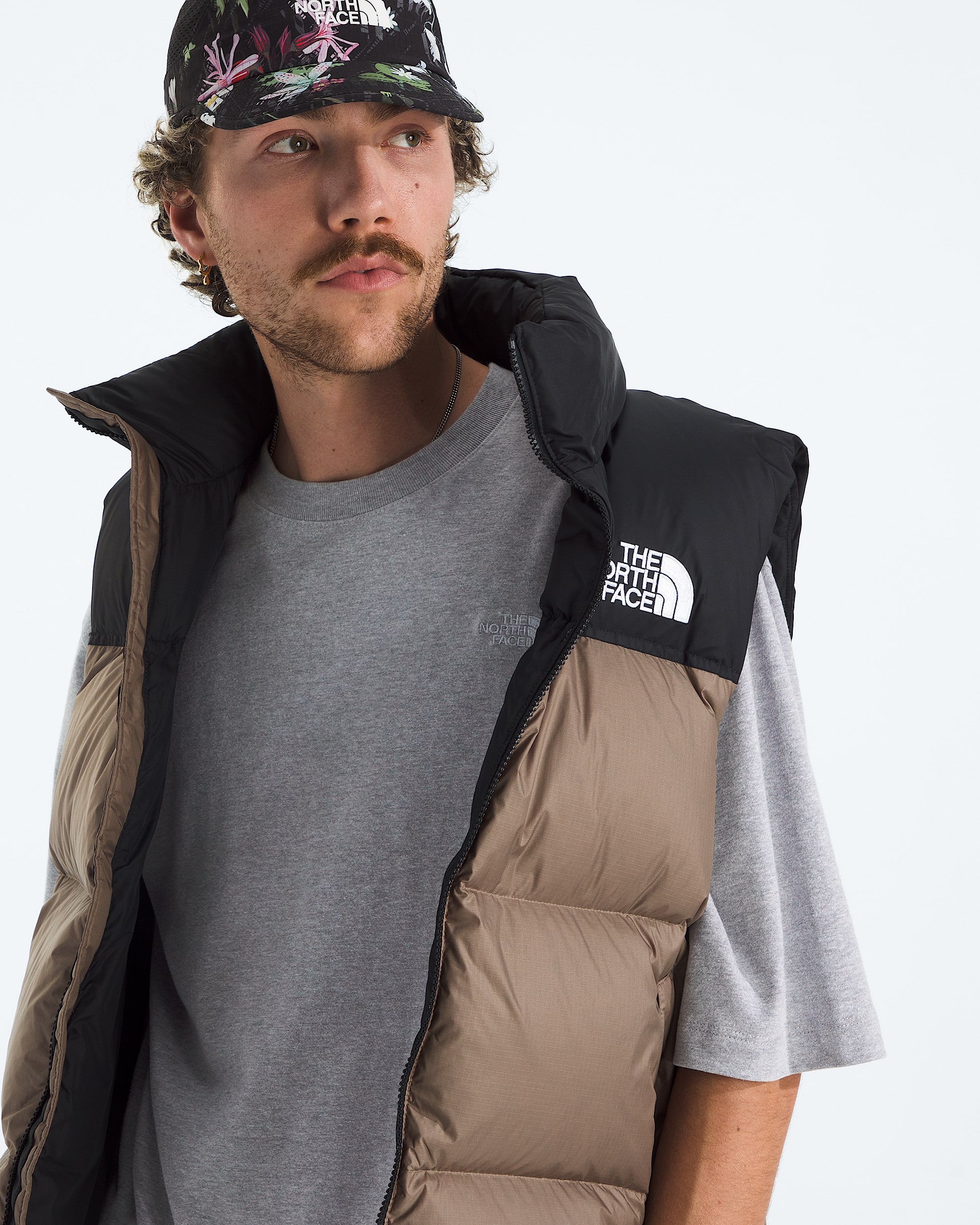 Mens TNF Essential Simple Dome Oversize ShortSleeve Tee TNF HERO2