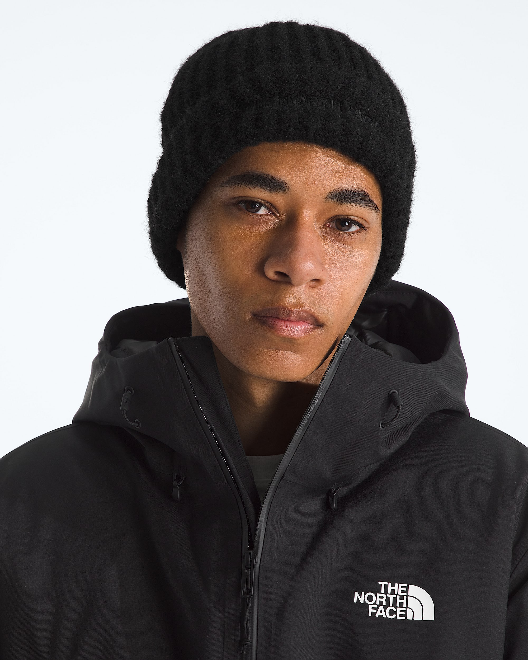Fohair Cabin Beanie TNF MODELBACK