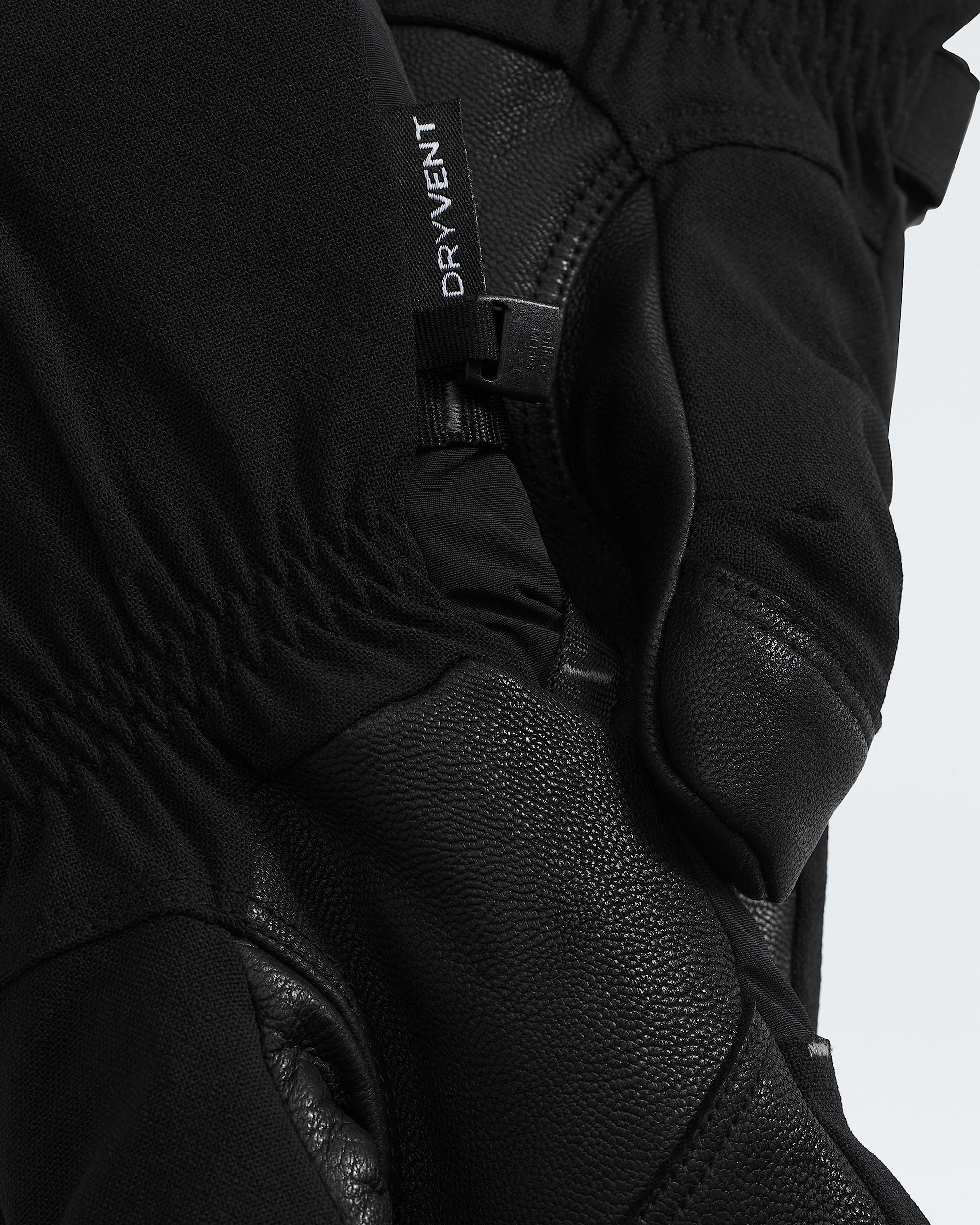 Montana Leather Waterproof Gloves TNF DETAIL3