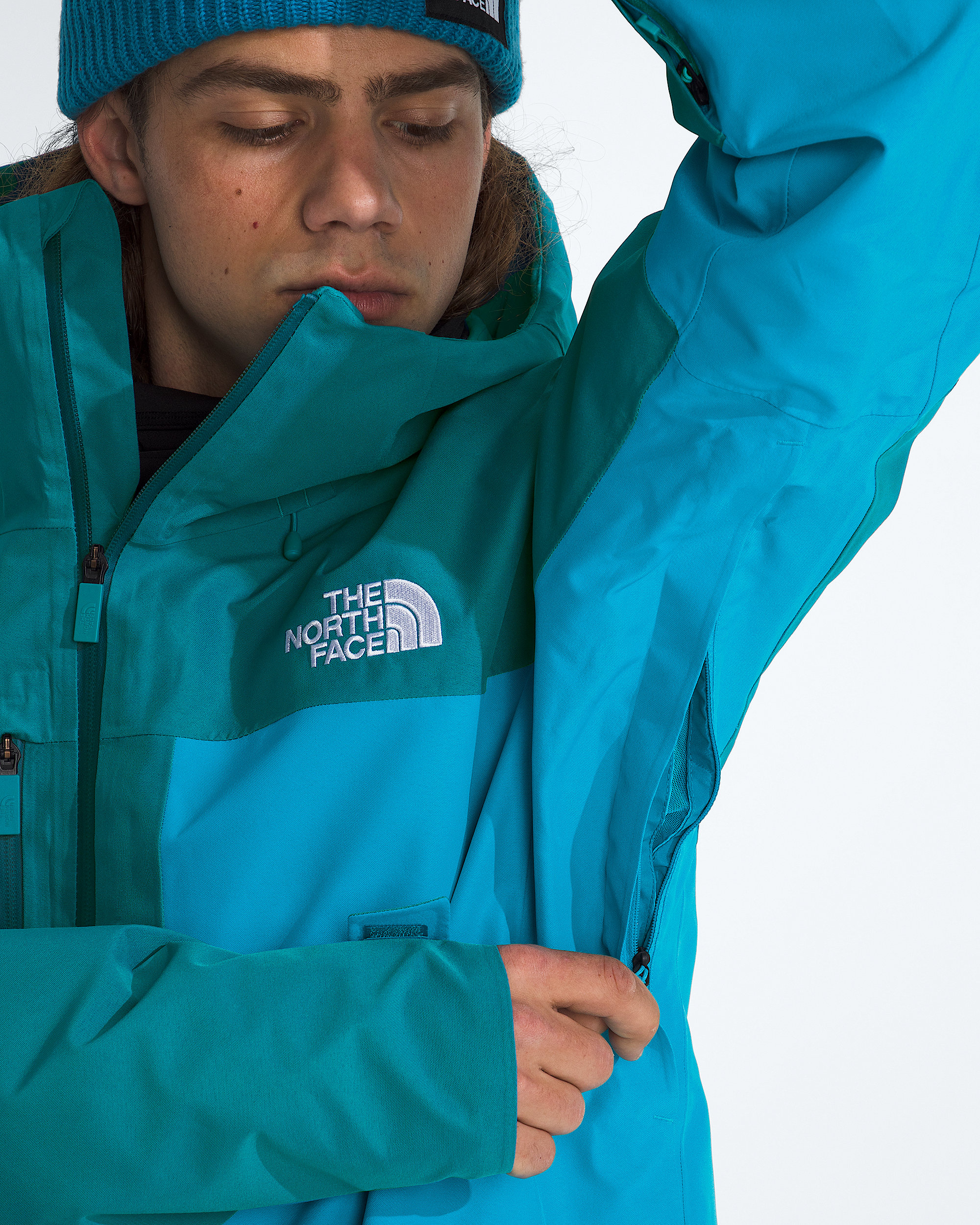 Mens GTX Dawnstrike Insulated Jacket TNF MODELALT2