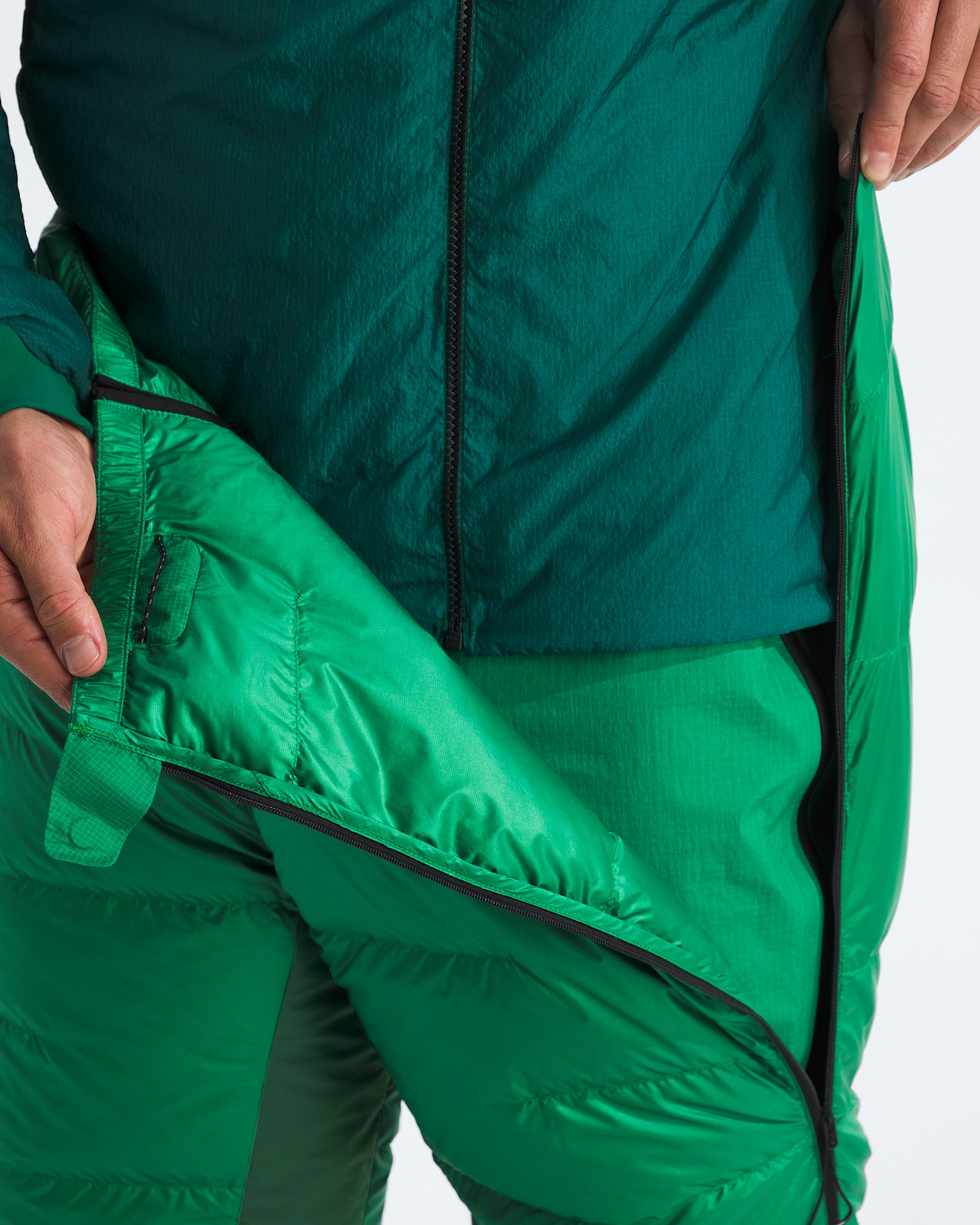 Mens Summit Series CLOUD DOWN AMK LT Pants TNF MODELINT