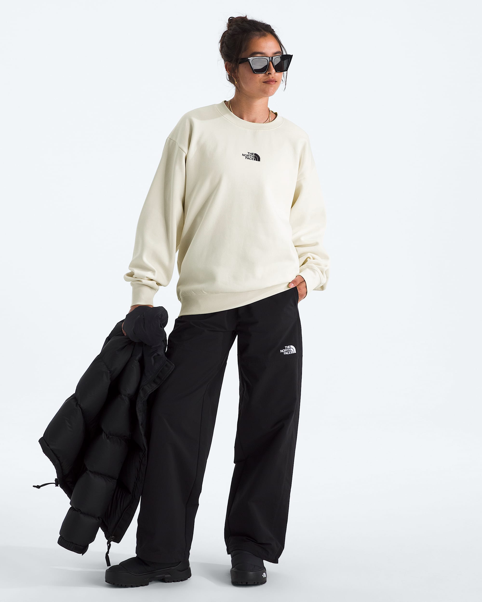 Womens Essential Sweatshirt TNF HERO2