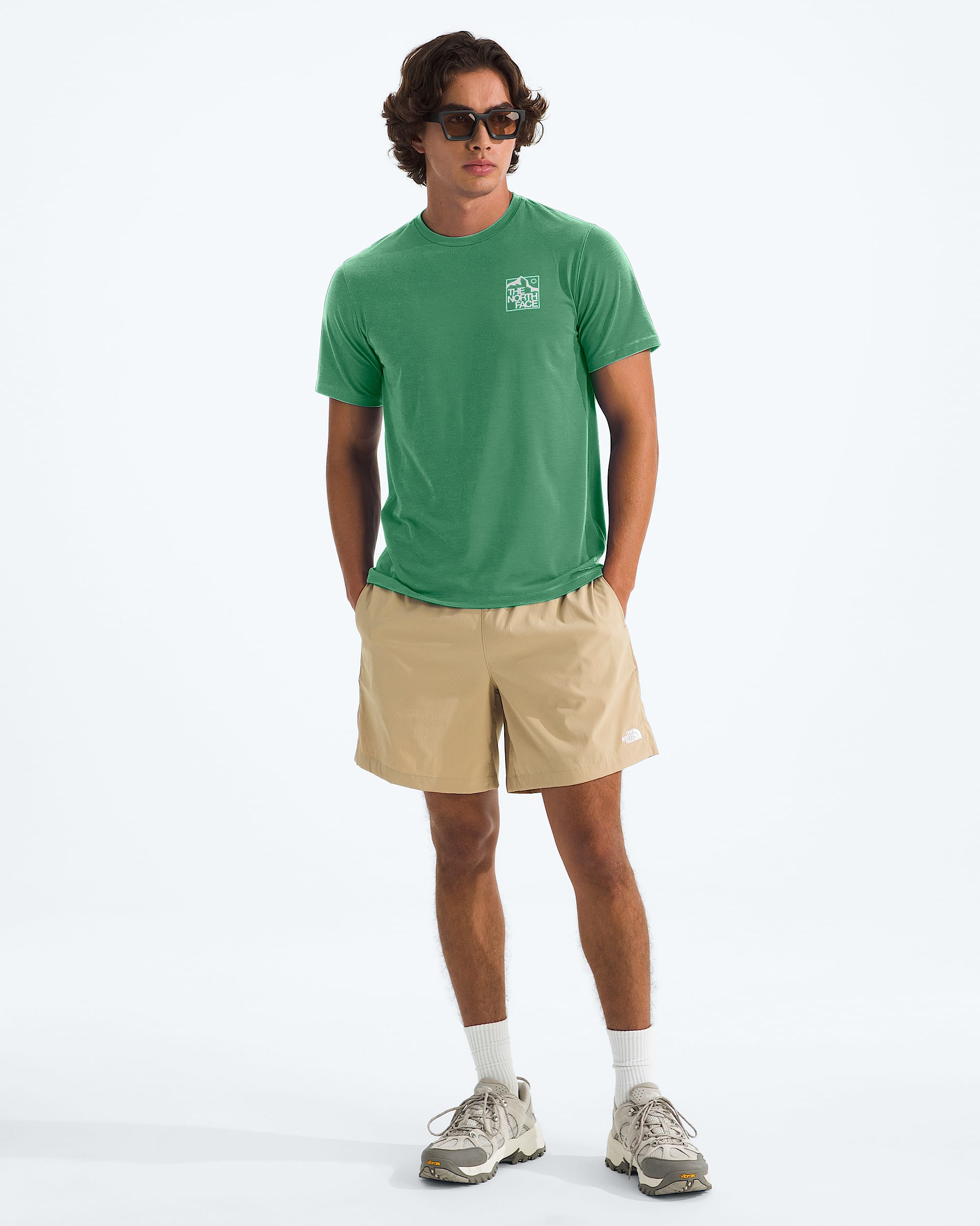 Mens Adventure Sunrise Hike ShortSleeve Tee TNF HERO2