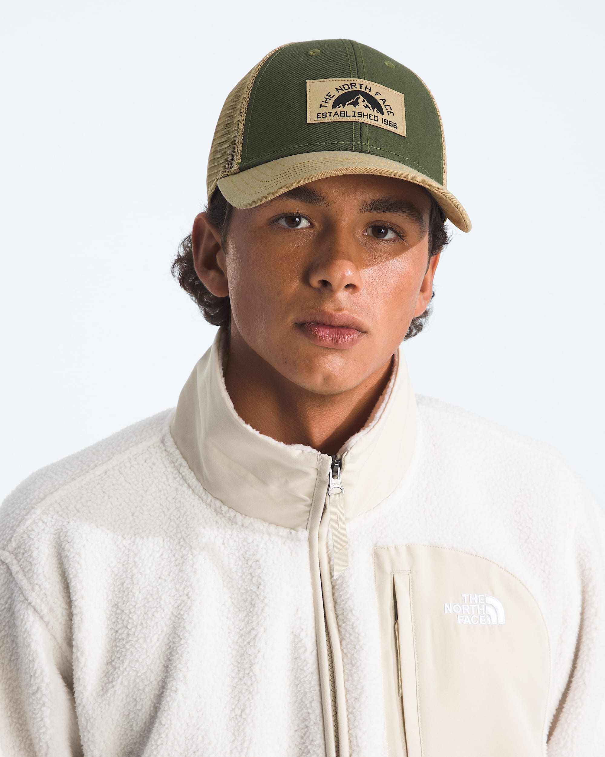 ノースフェイス Graphic Mudder Trucker Hat | The North Face