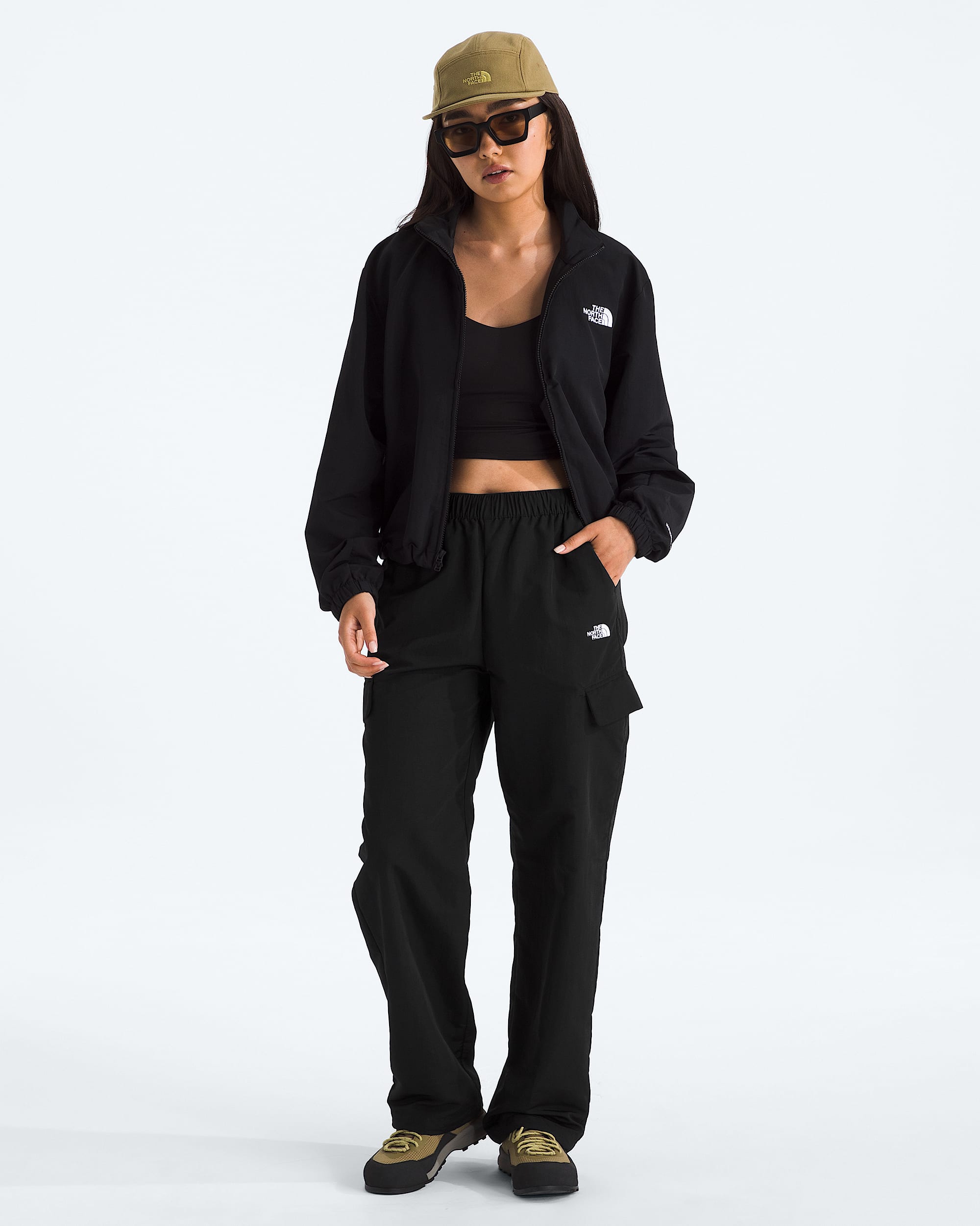 Womens TNF Easy Wind Cargo Pants TNF HERO2