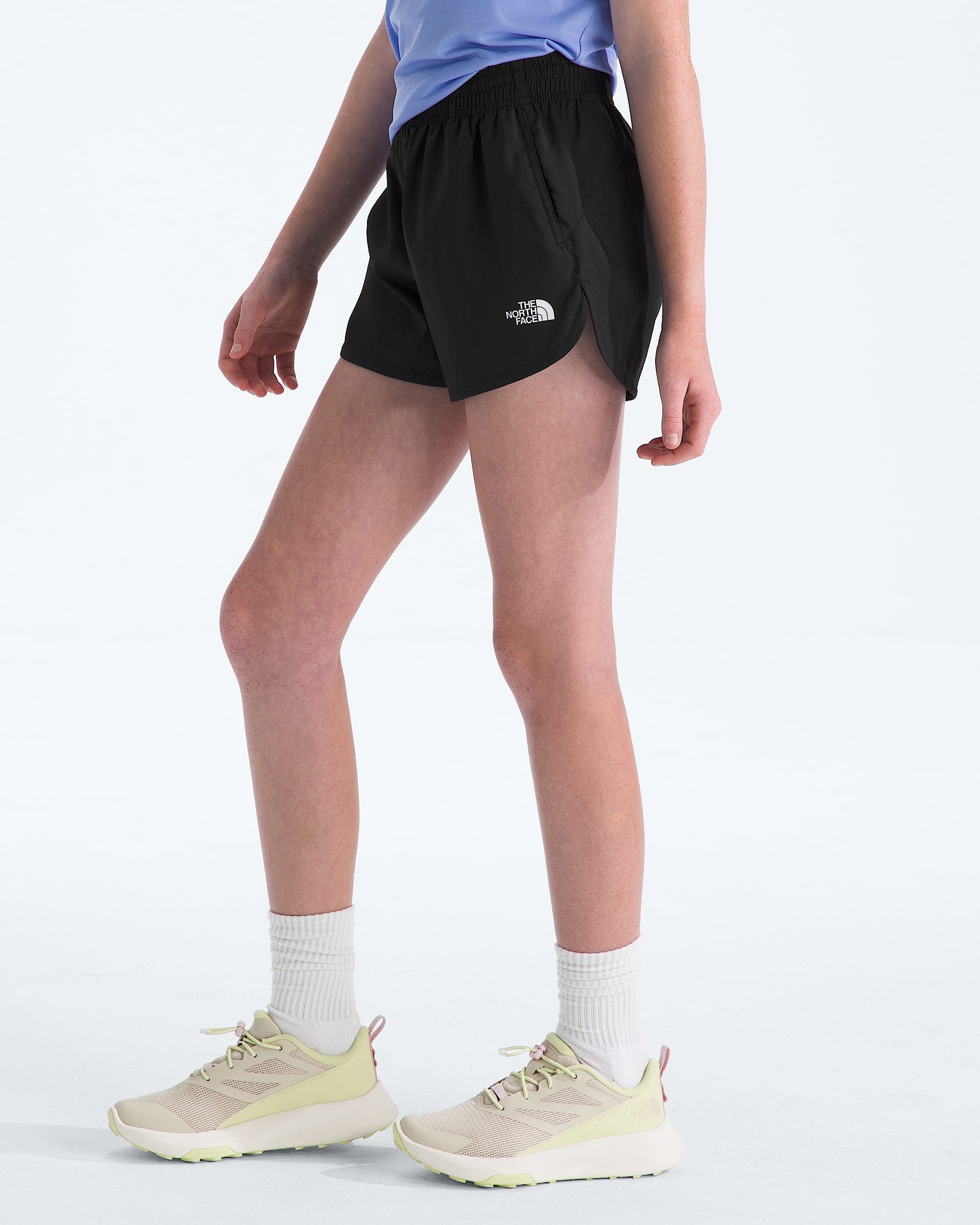 Girls Flex Woven Short TNF MODEL34