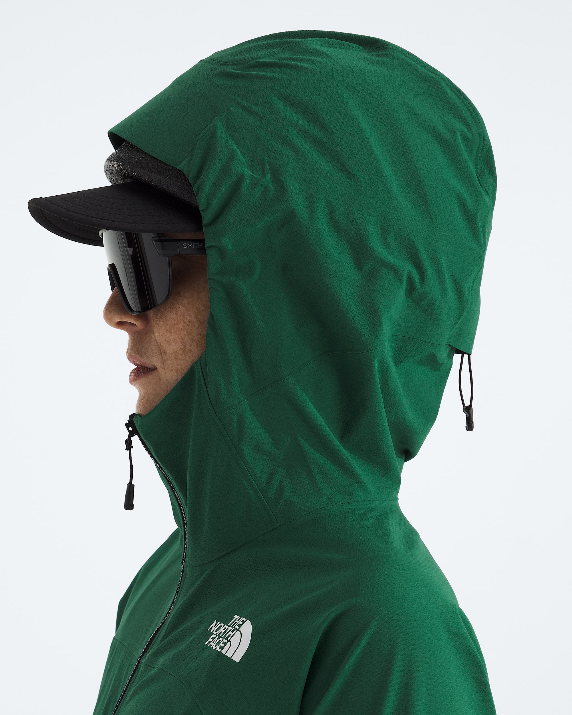Womens Summit Series Off Width Jacket TNF MODELHOOD2