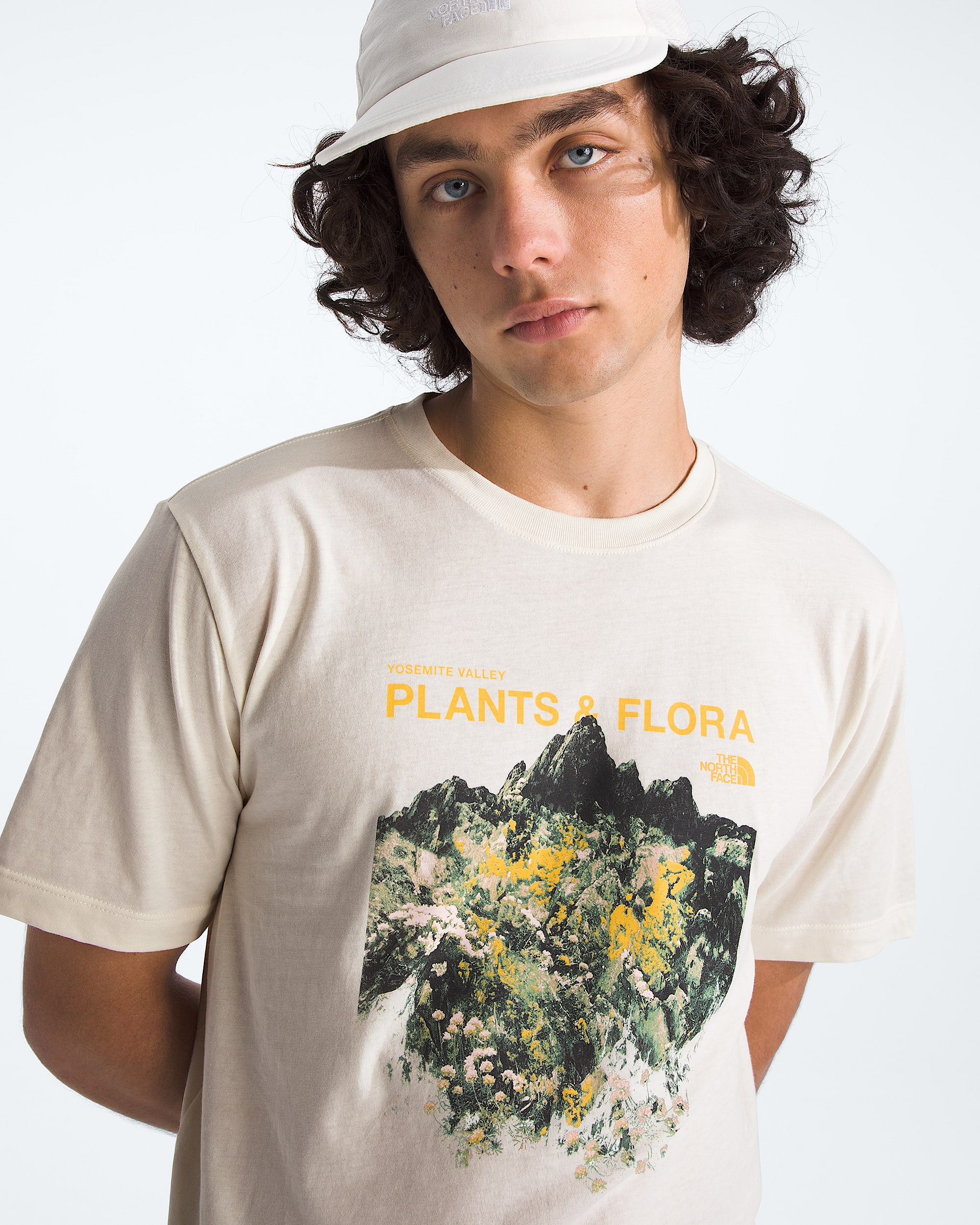Mens Boulder Breeze Regular ShortSleeve Tee TNF HERO2