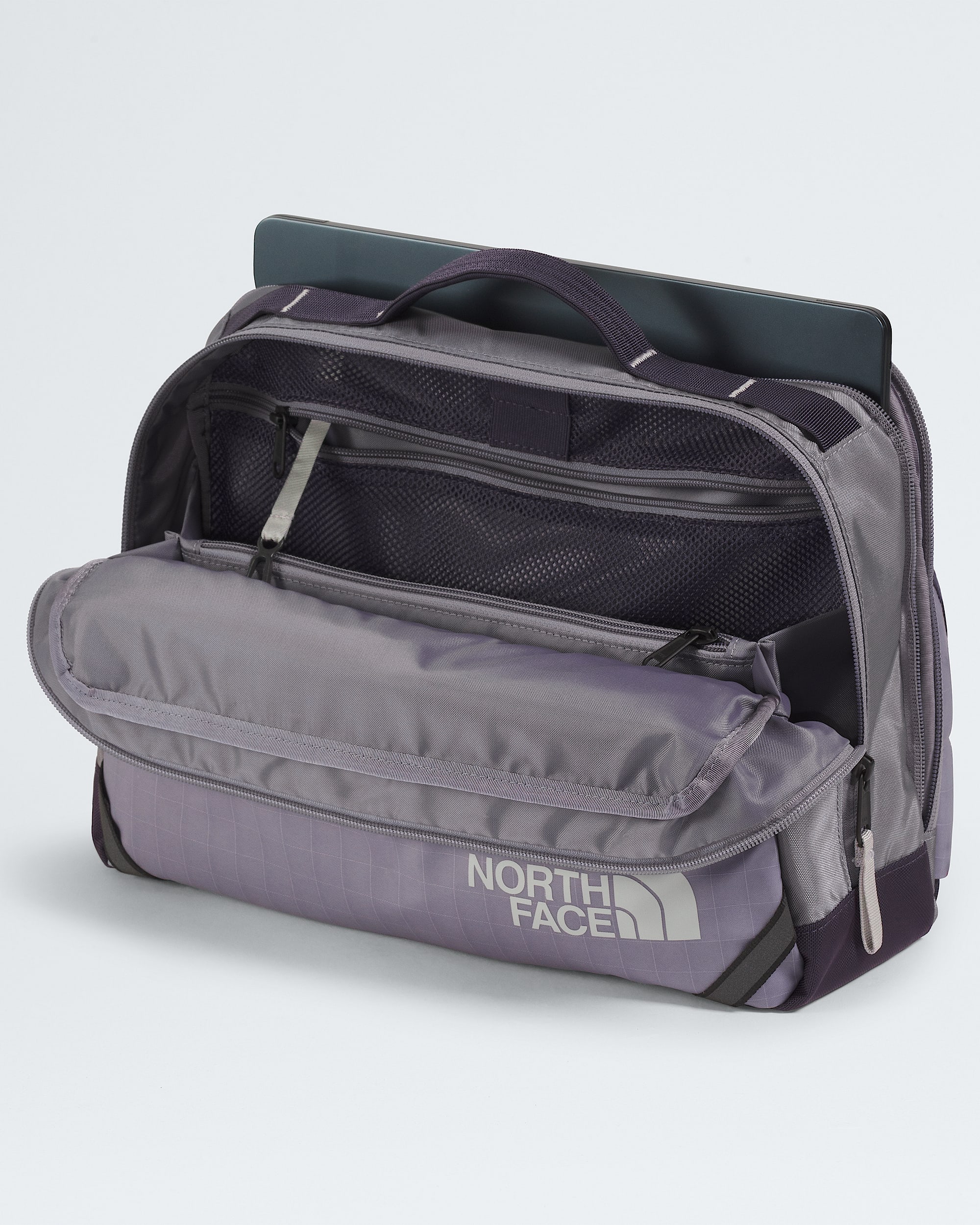 Base Camp Voyager Sling TNF INT