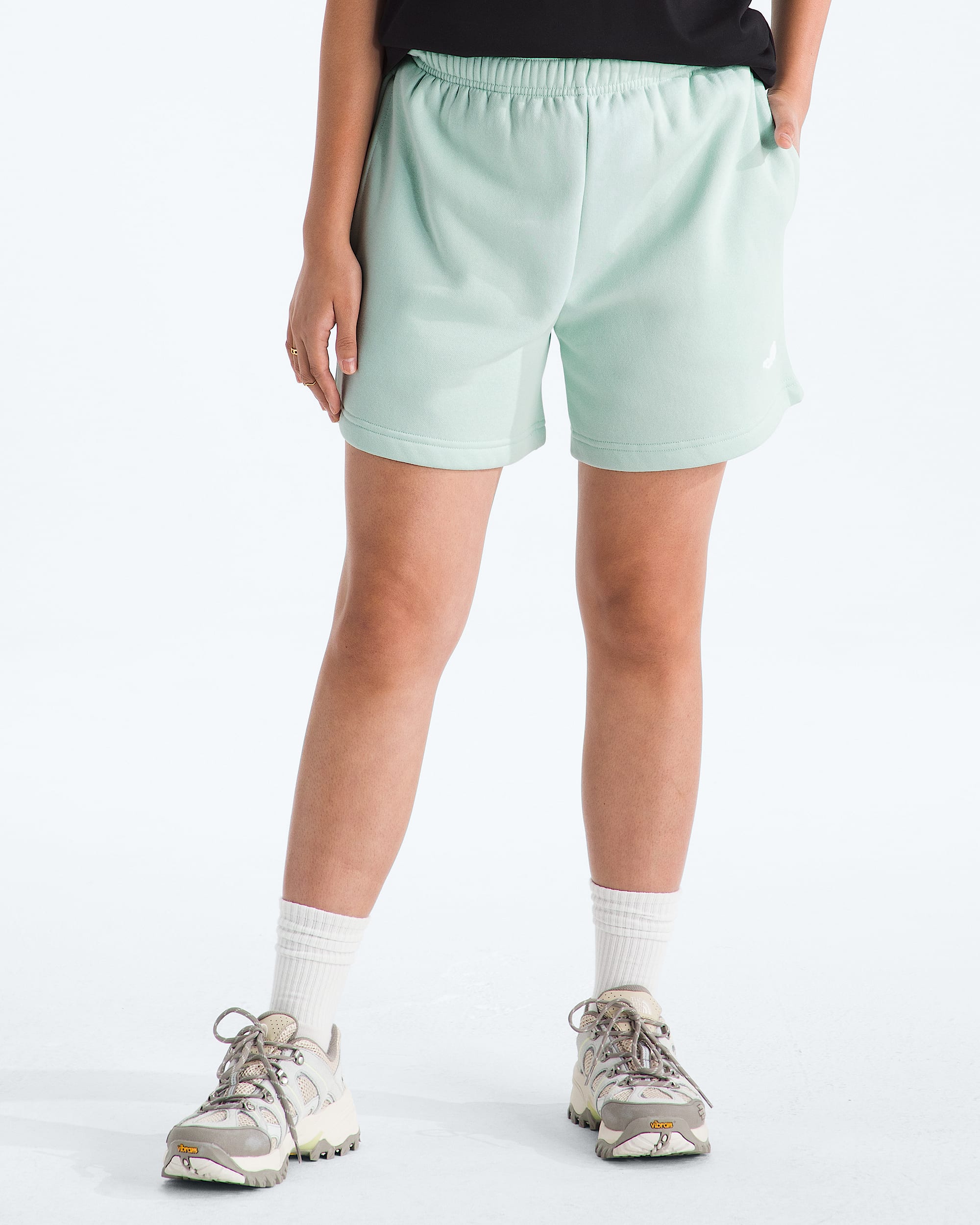 Womens Evolution Simple Dome Regular Shorts TNF HERO