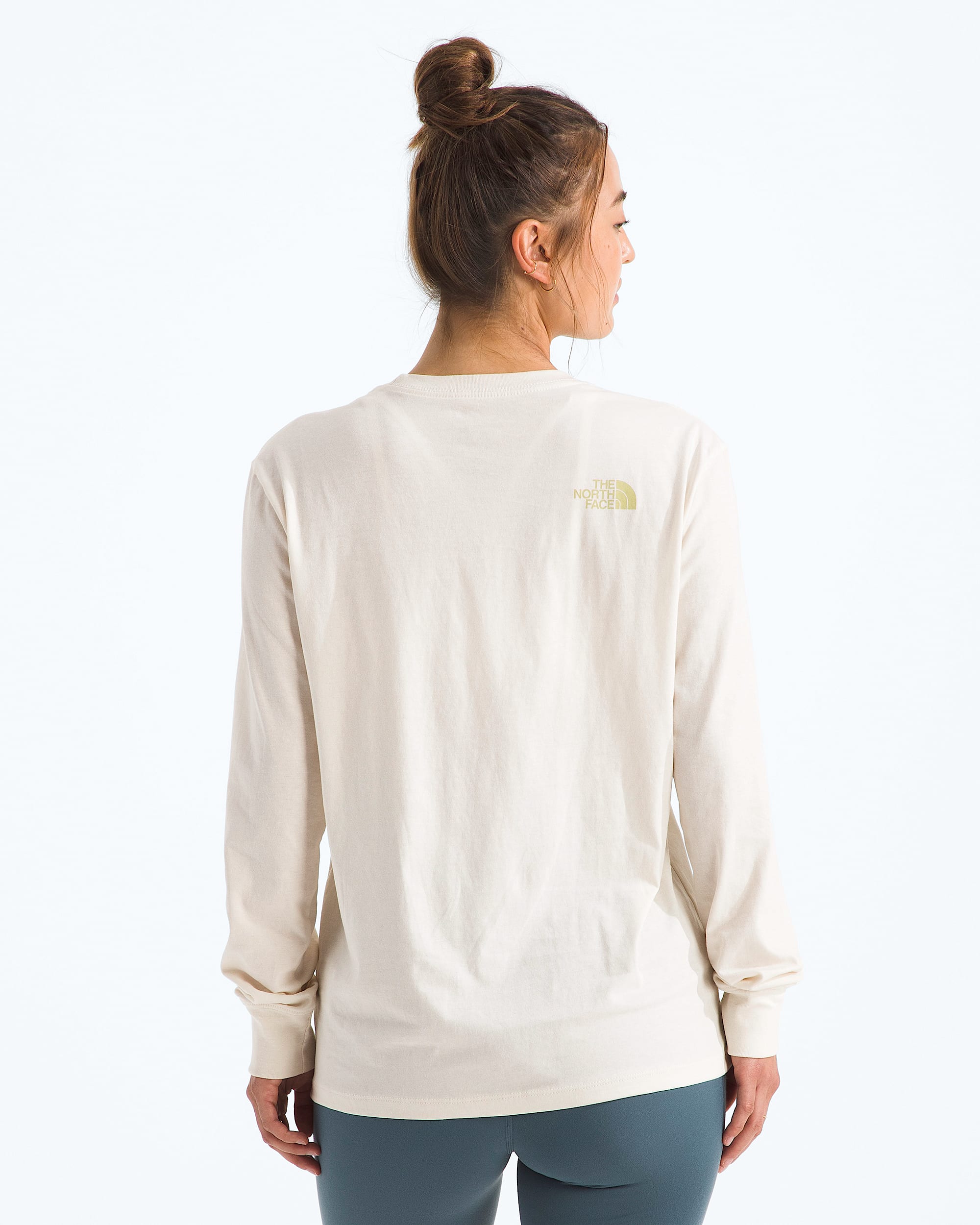 Womens Floral Alpine Relaxed LongSleeve Tee TNF BACK