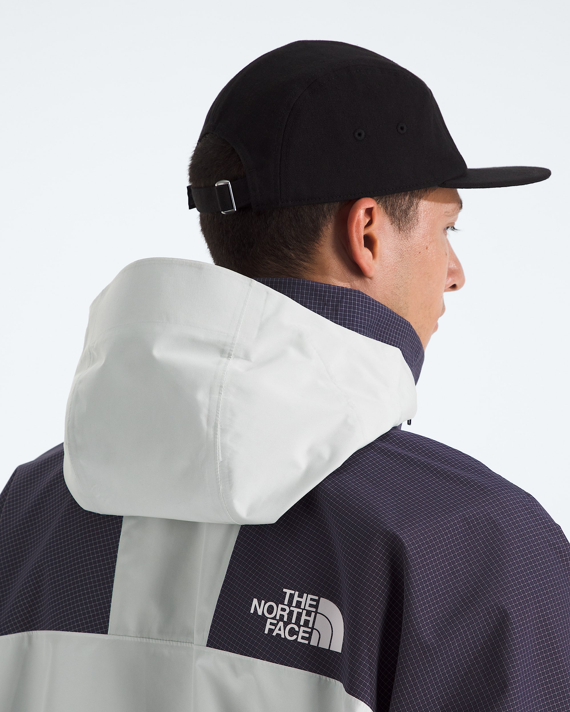 Mens HKE Devils Thumb GORETEX Jacket TNF MODELHOOD2
