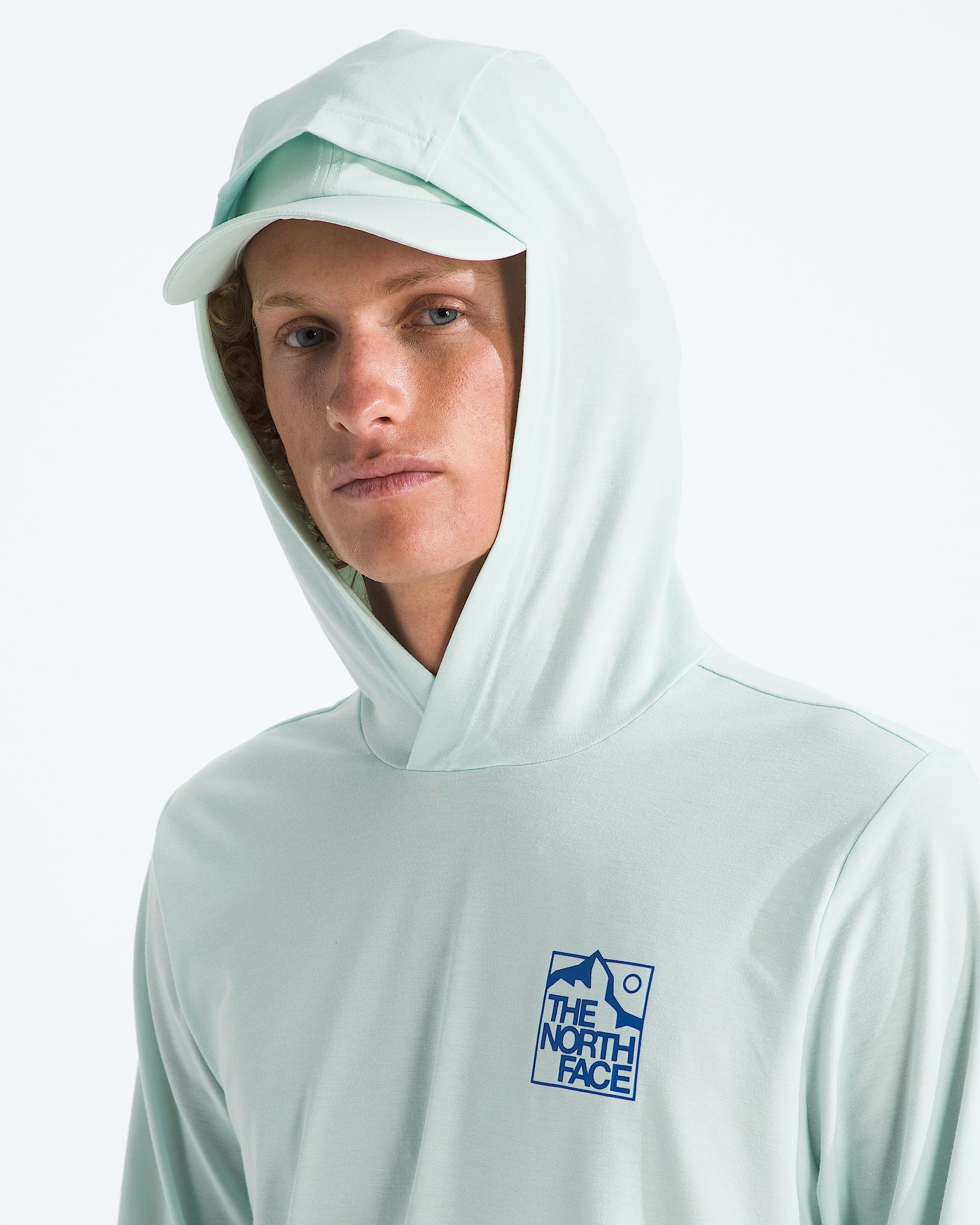 Mens Adventure Sunrise Hike Hoodie TNF MODELHOOD2