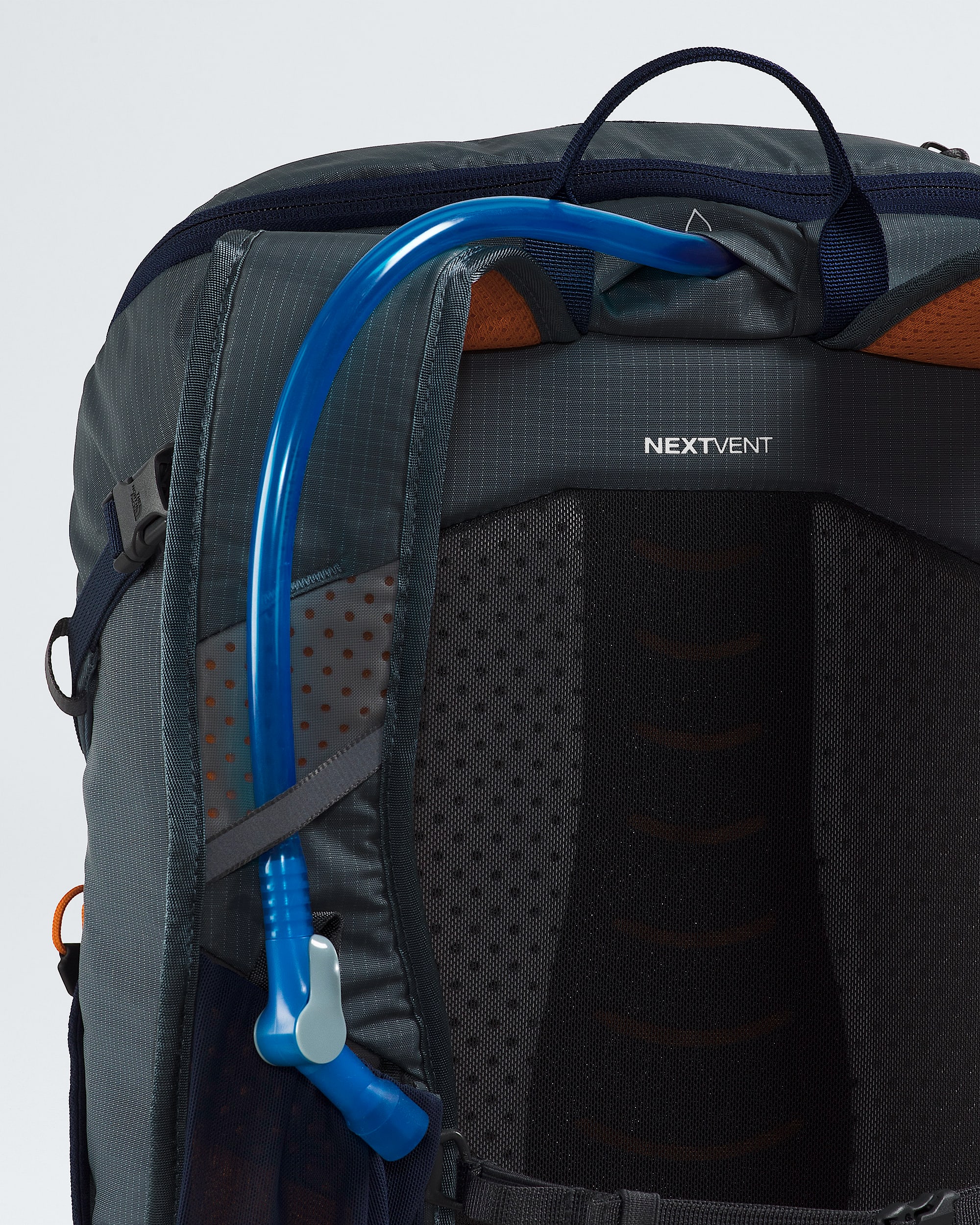 Trail Lite 24 Backpack TNF ALT2