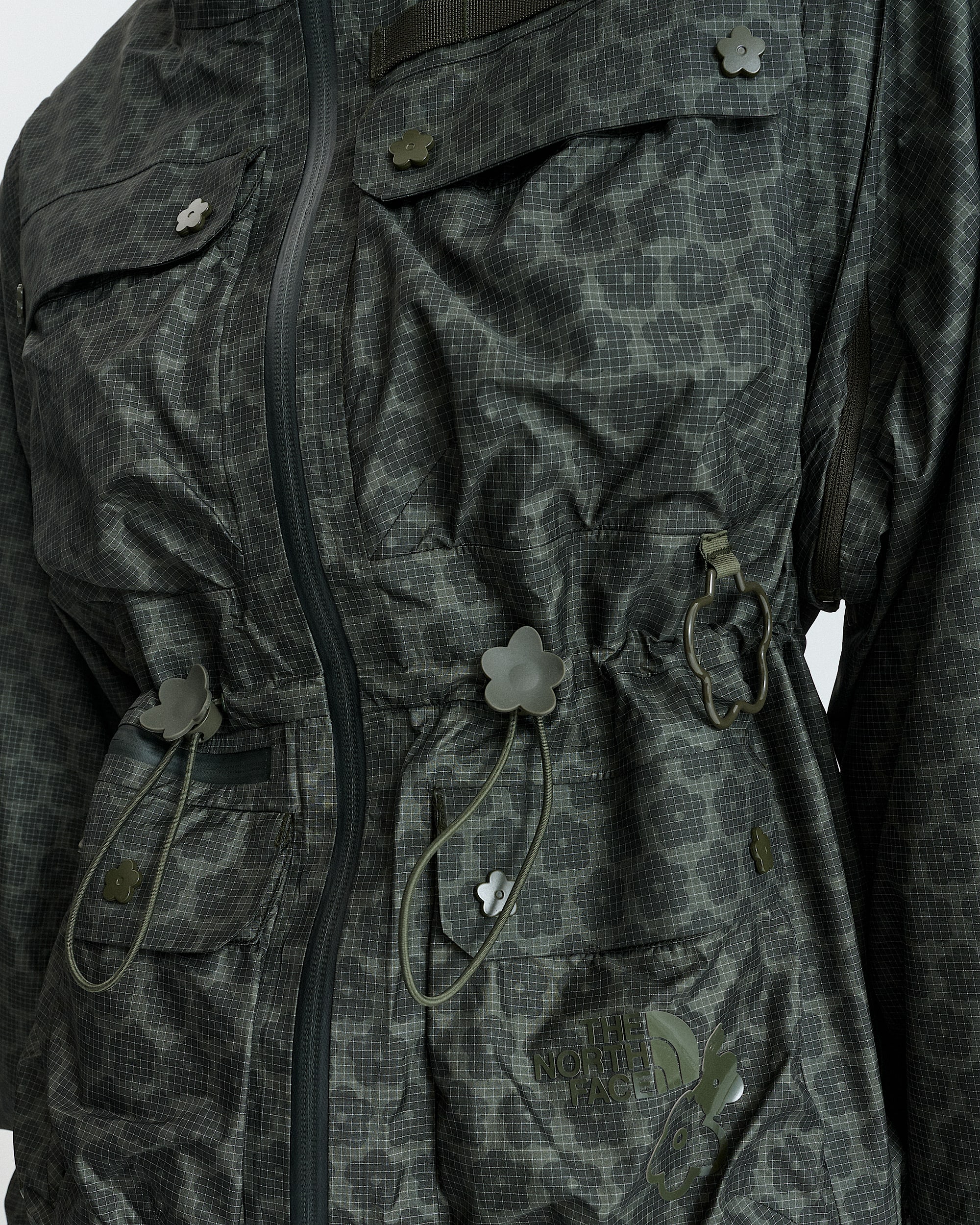 TNF x Cecilie Bahnsen Tenzin Convertible Jacket TNF HERO2