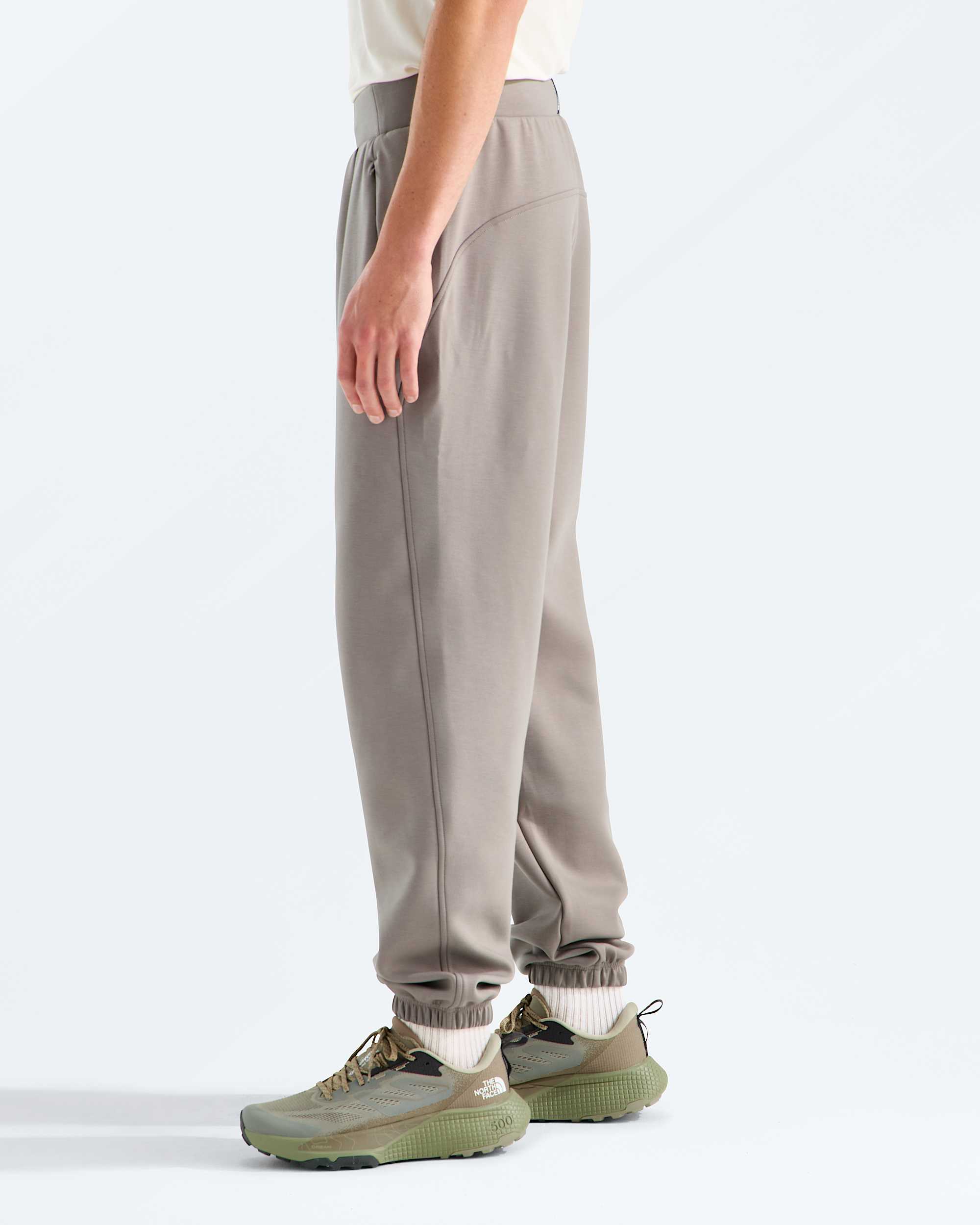 Mens Dynamic Pants TNF MODEL34