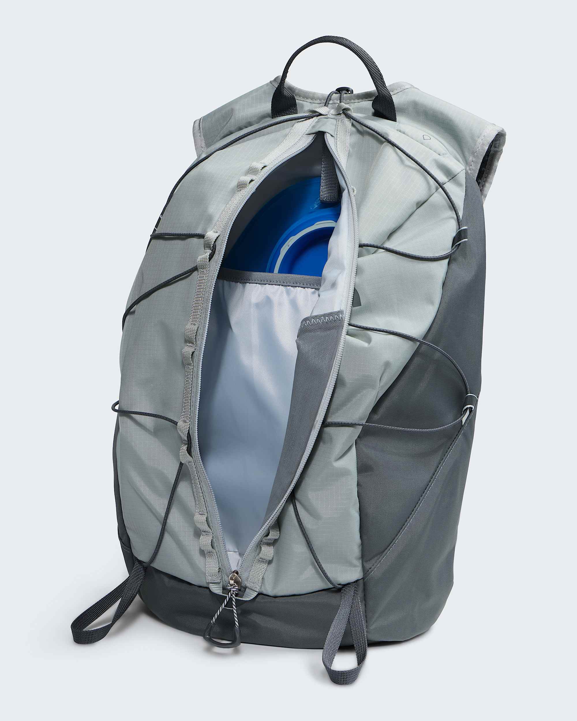 Borealis Trail 16 Backpack | The North Face Canada