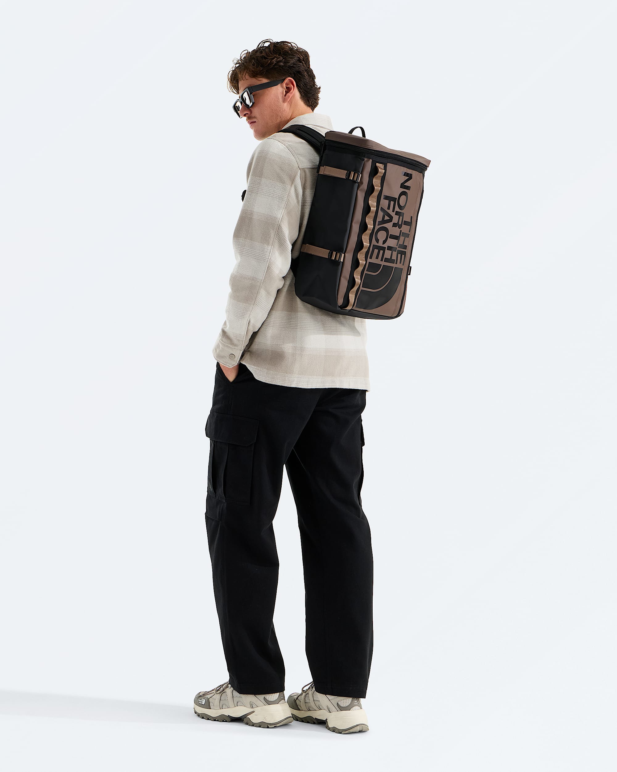 Base Camp Fusebox  30L TNF MODELBACK