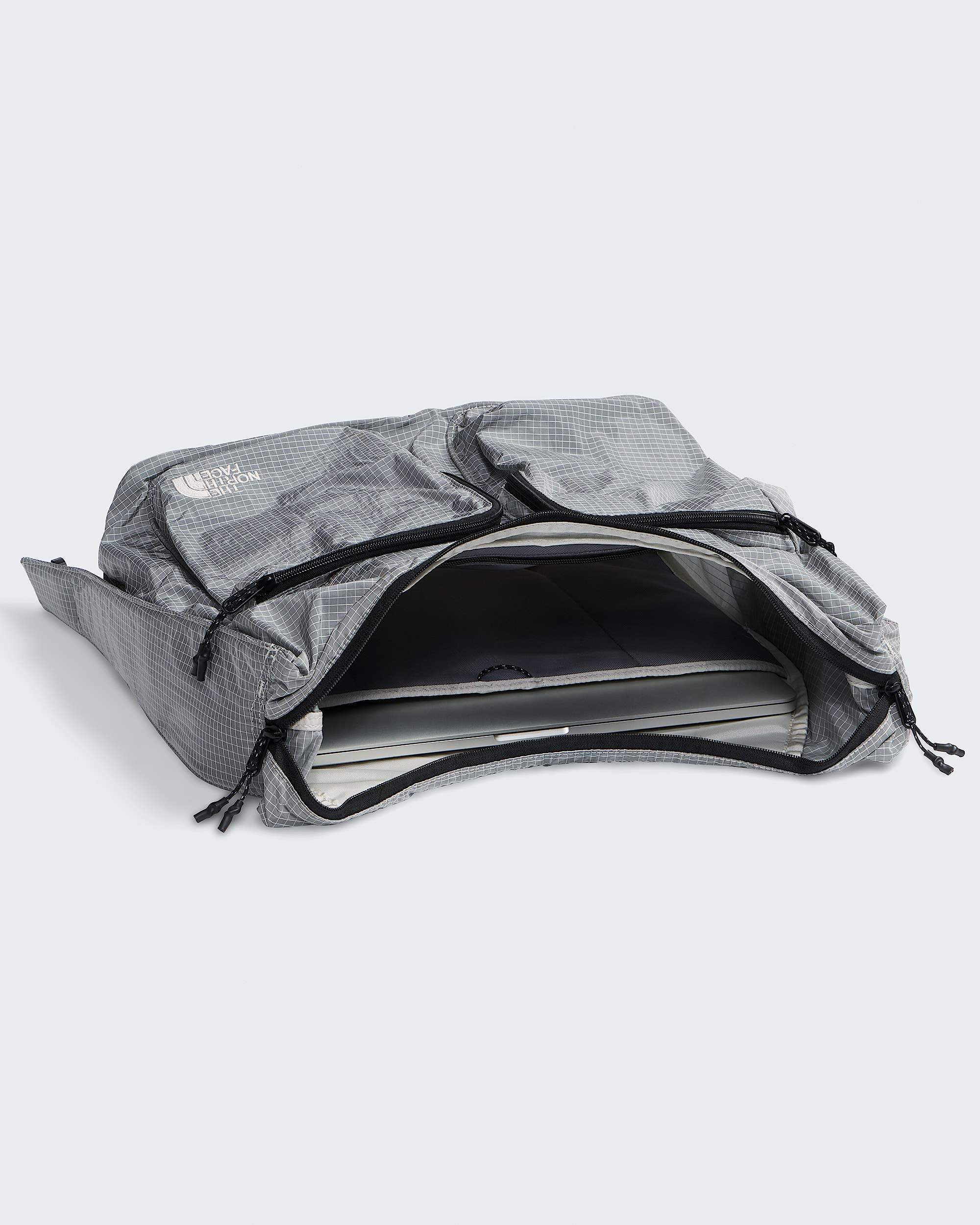 Never Stop Tote TNF INT