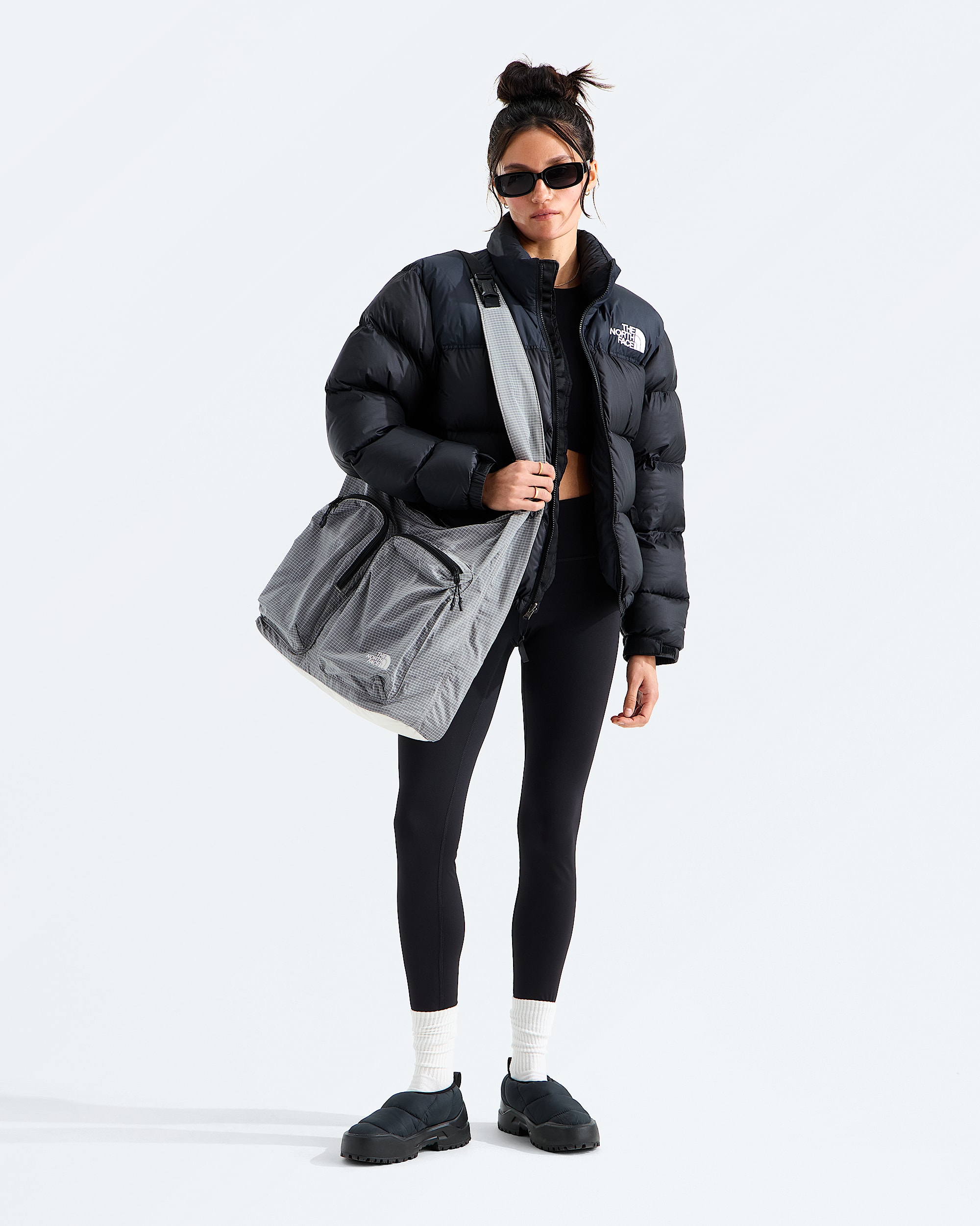 Never Stop Tote TNF MODELBACK