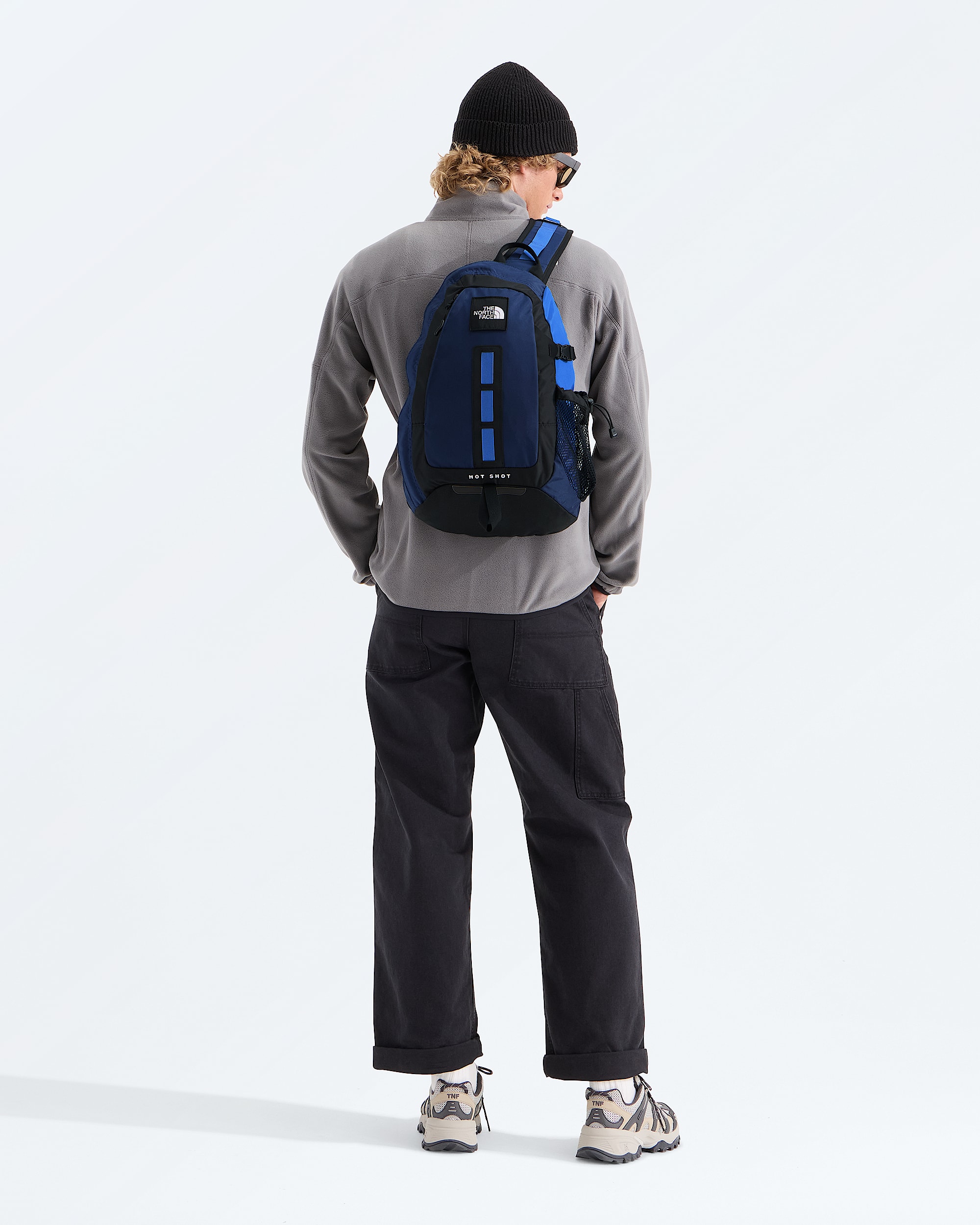 Hot Shot Sling TNF MODELBACK