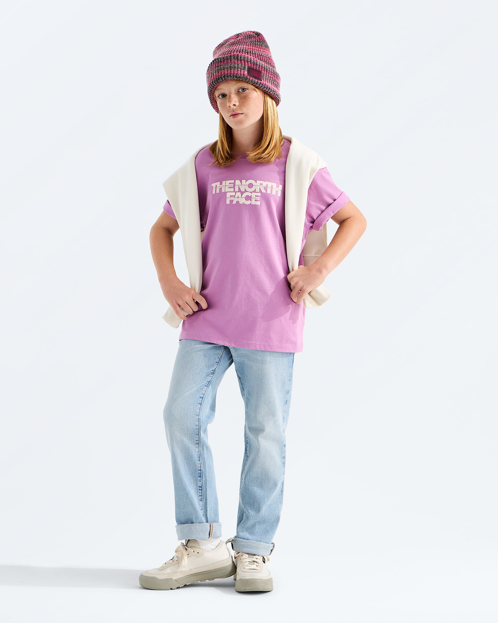 Girls Chalbi Relaxed ShortSleeve TeeGraphic TNF HERO2