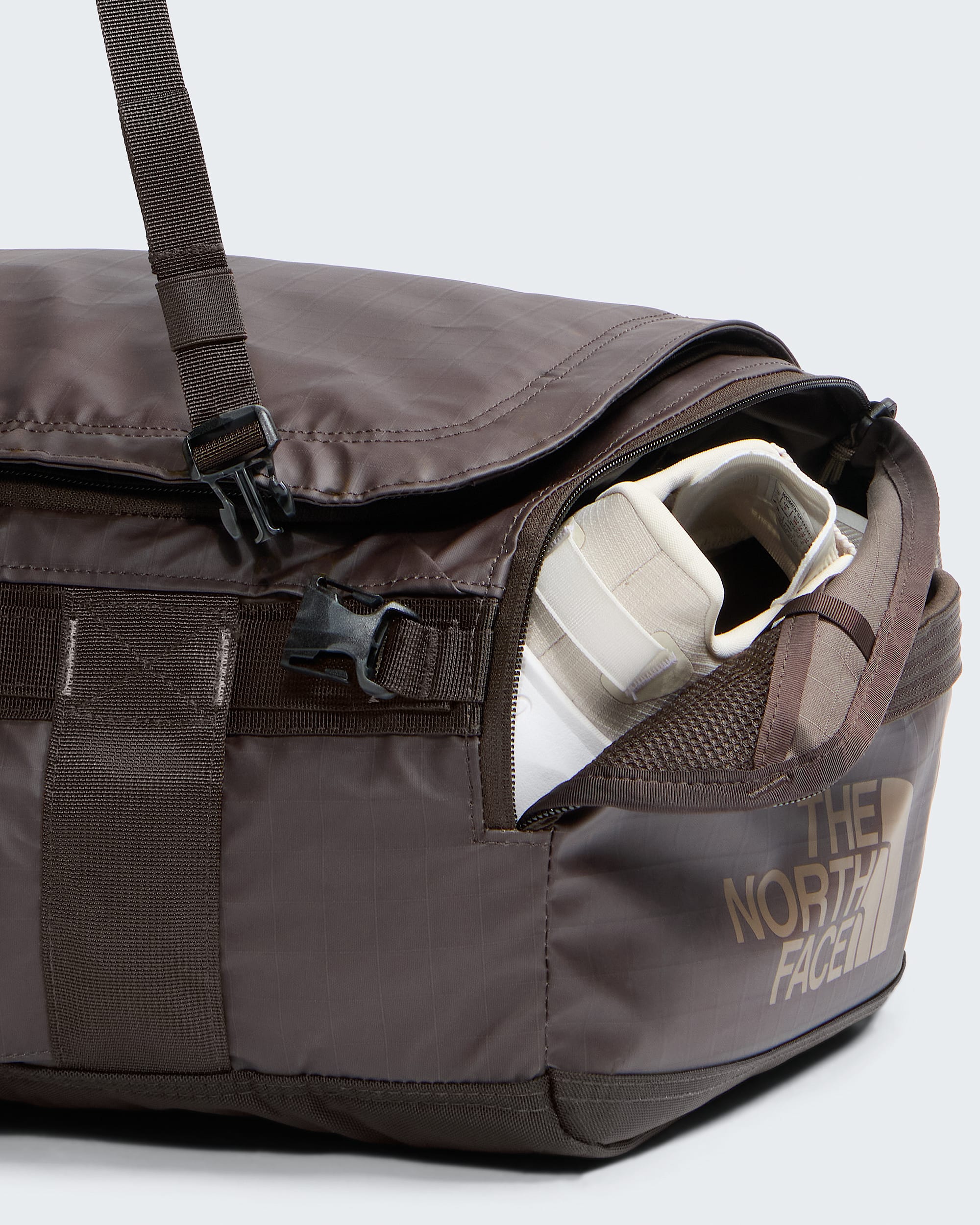 north face backpack base camp duffel The - M padded 15 laptop pocket is perfect for storing your laptop safely Base Camp Voyager Duffel -