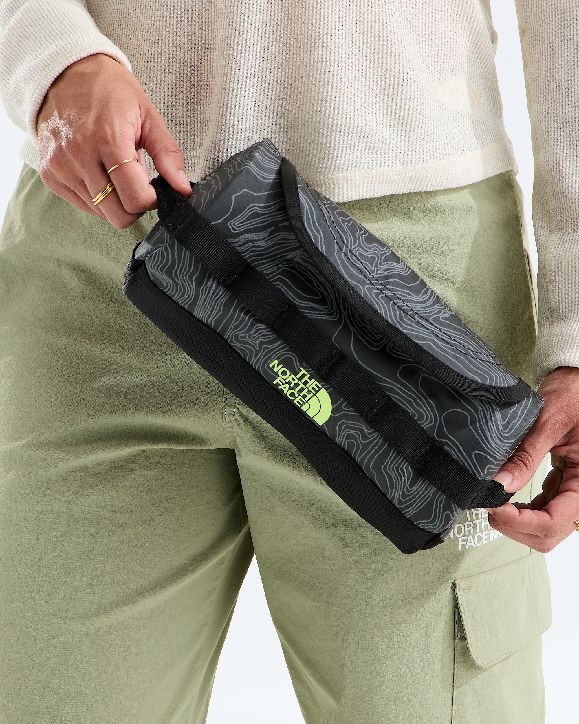 Base Camp Travel CanisterS TNF MODELBACK