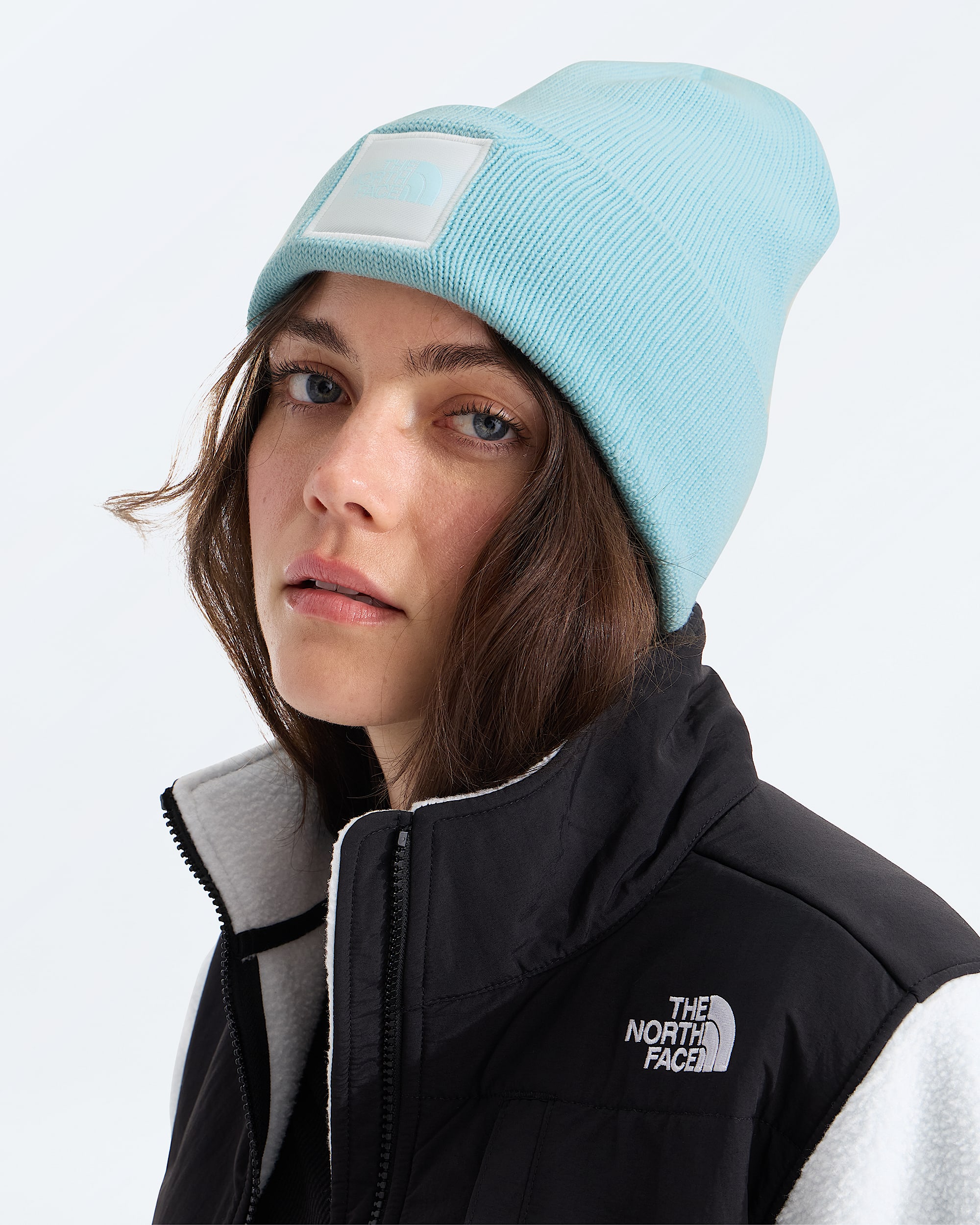 HW Dock Worker Beanie TNF MODELBACK