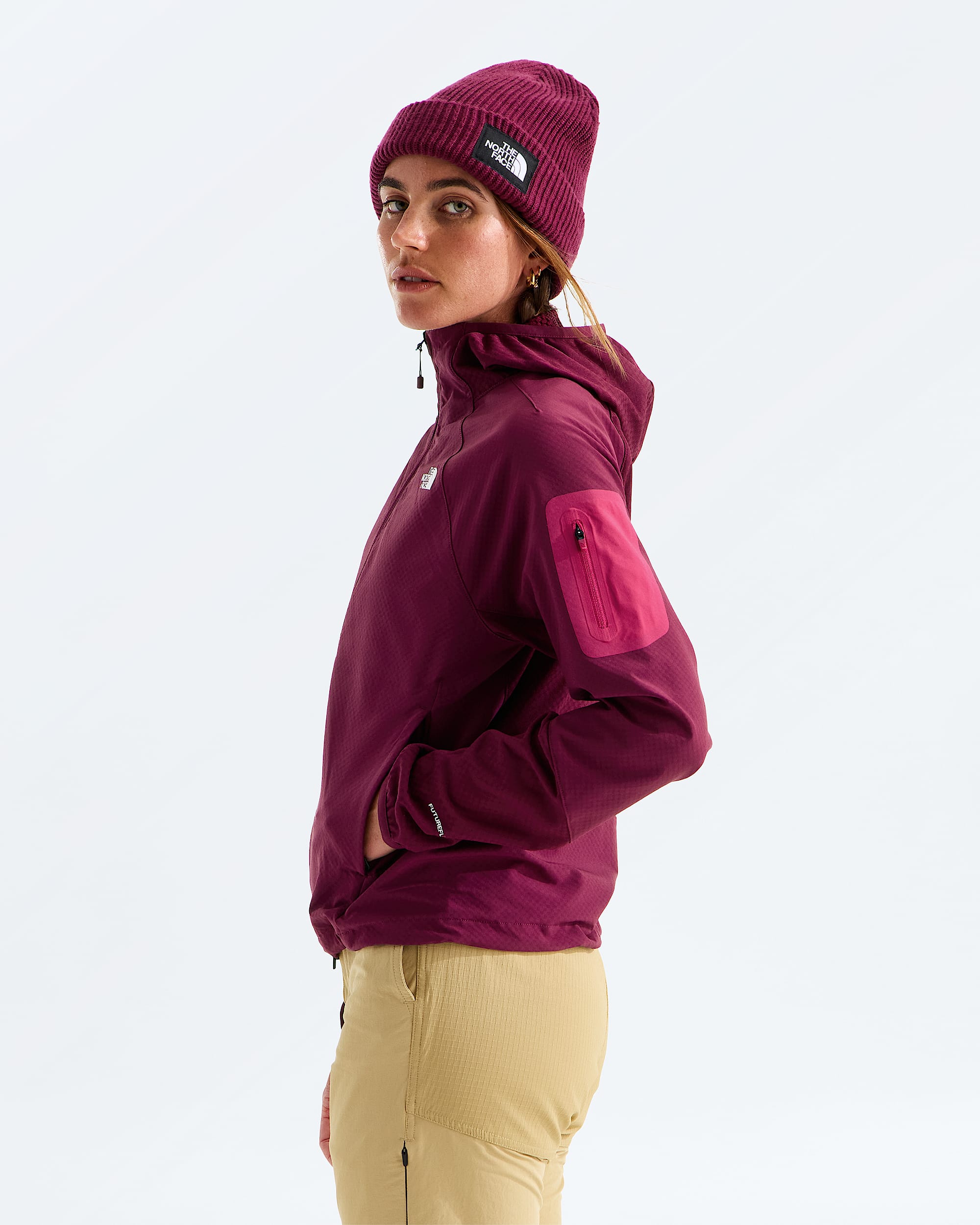 Womens Tek Approach FUTUREFLEECE Hooded Jacket TNF MODEL34