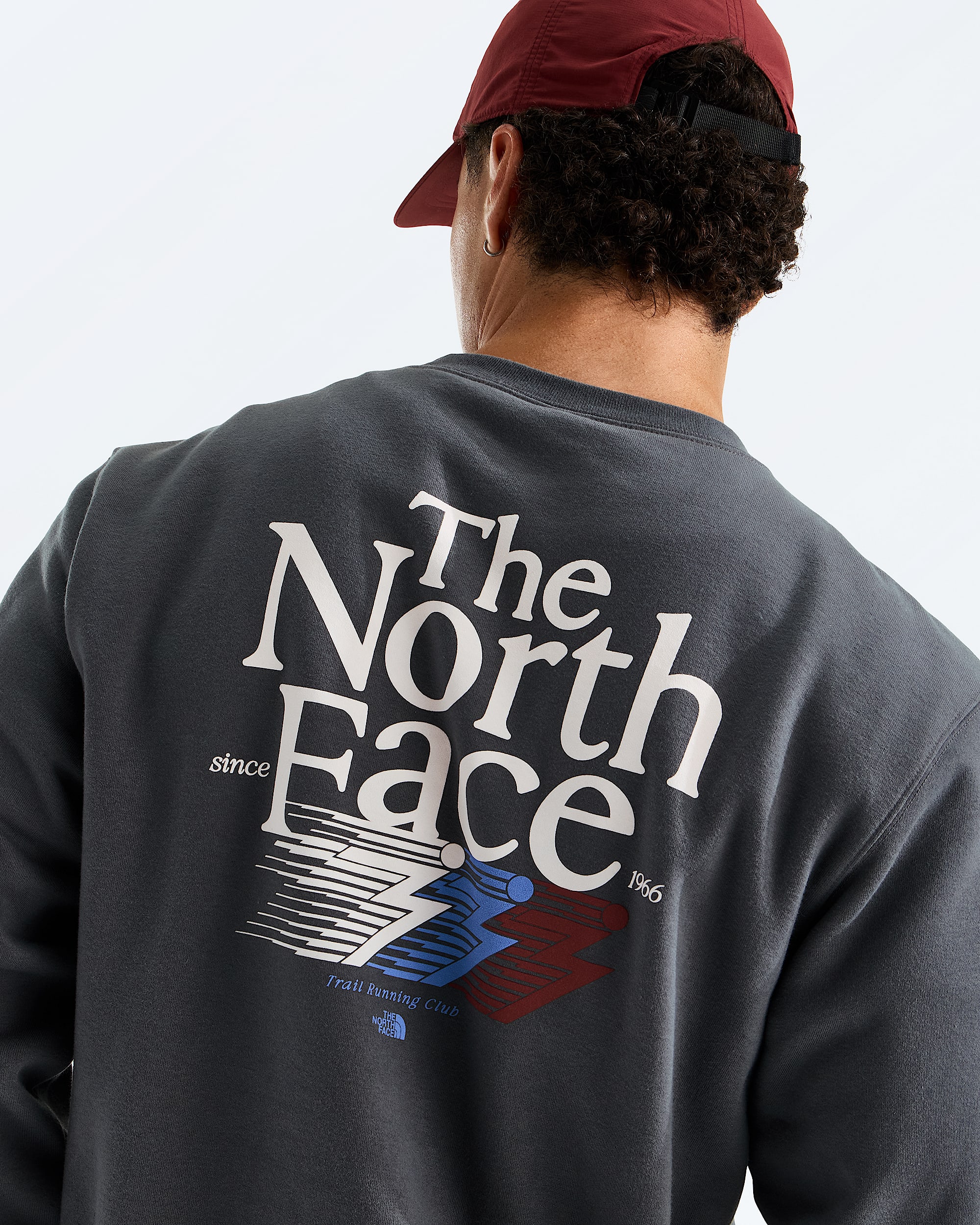 Mens Retro Trail Relaxed CrewGraphic TNF HERO2