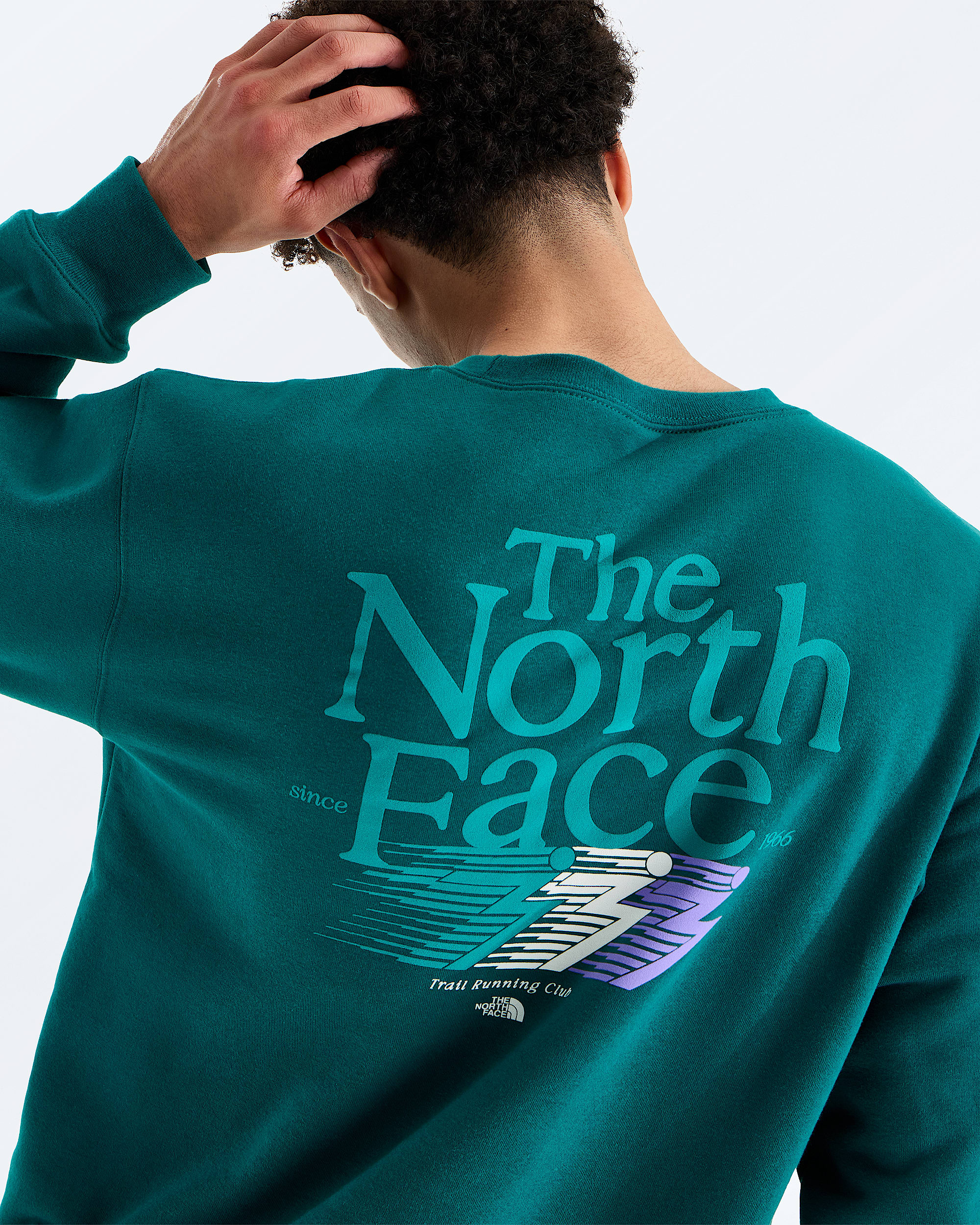Mens Retro Trail Relaxed CrewGraphic TNF HERO2