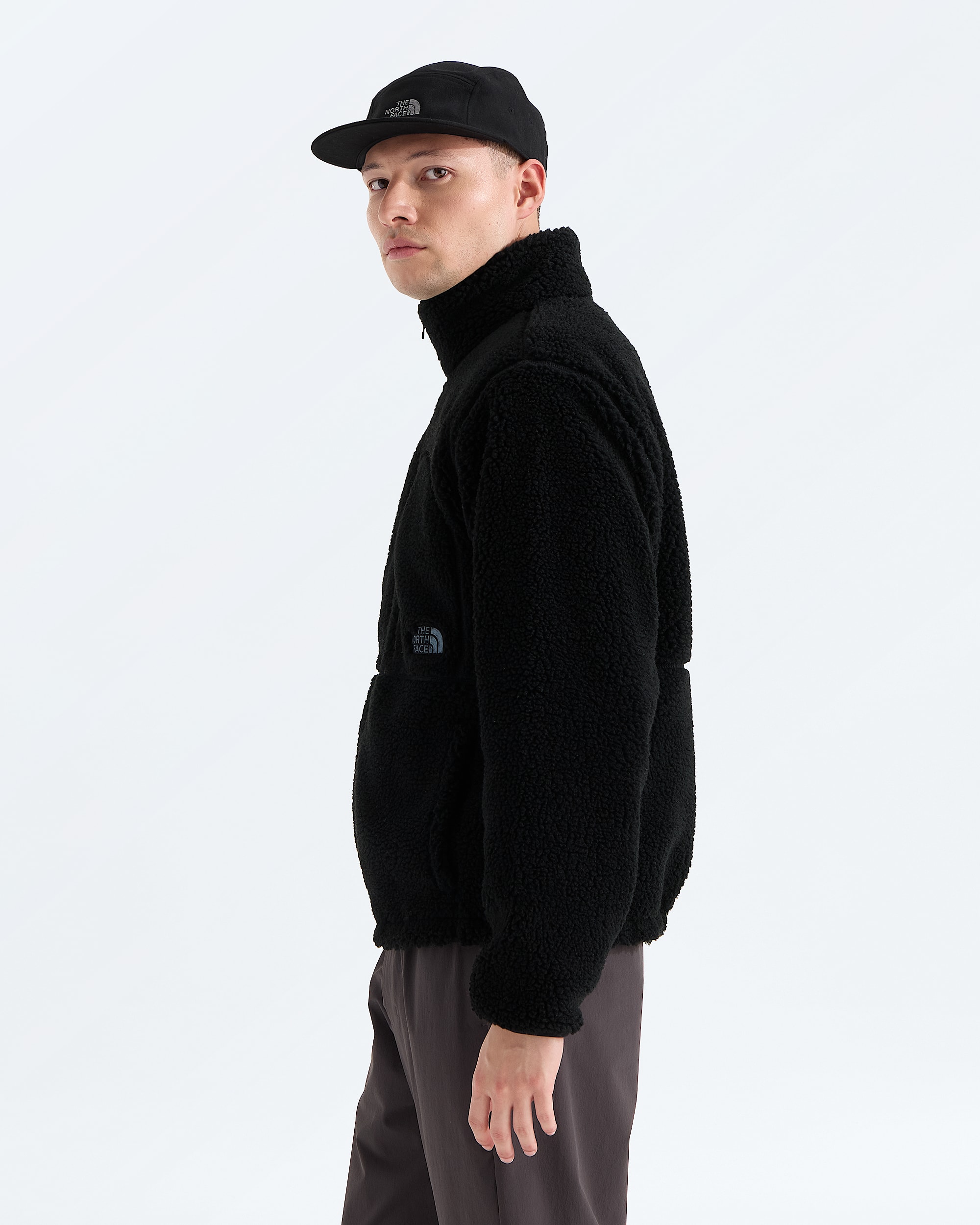 Mens Extreme Pile 2 FullZip Jacket TNF MODEL34
