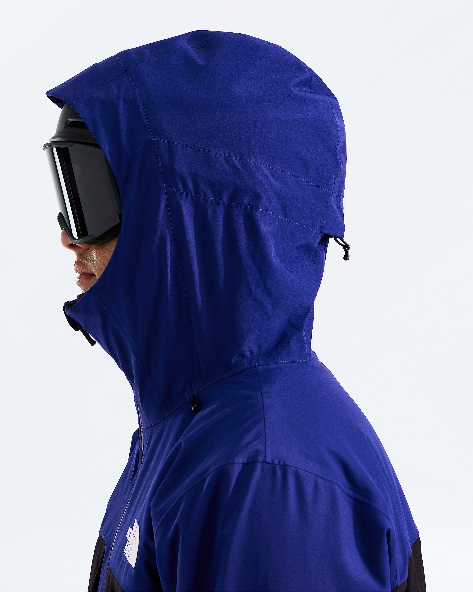 Manteau pour neige ThermoBall Eco Triclimate pour hommes TNF MODELHOOD2