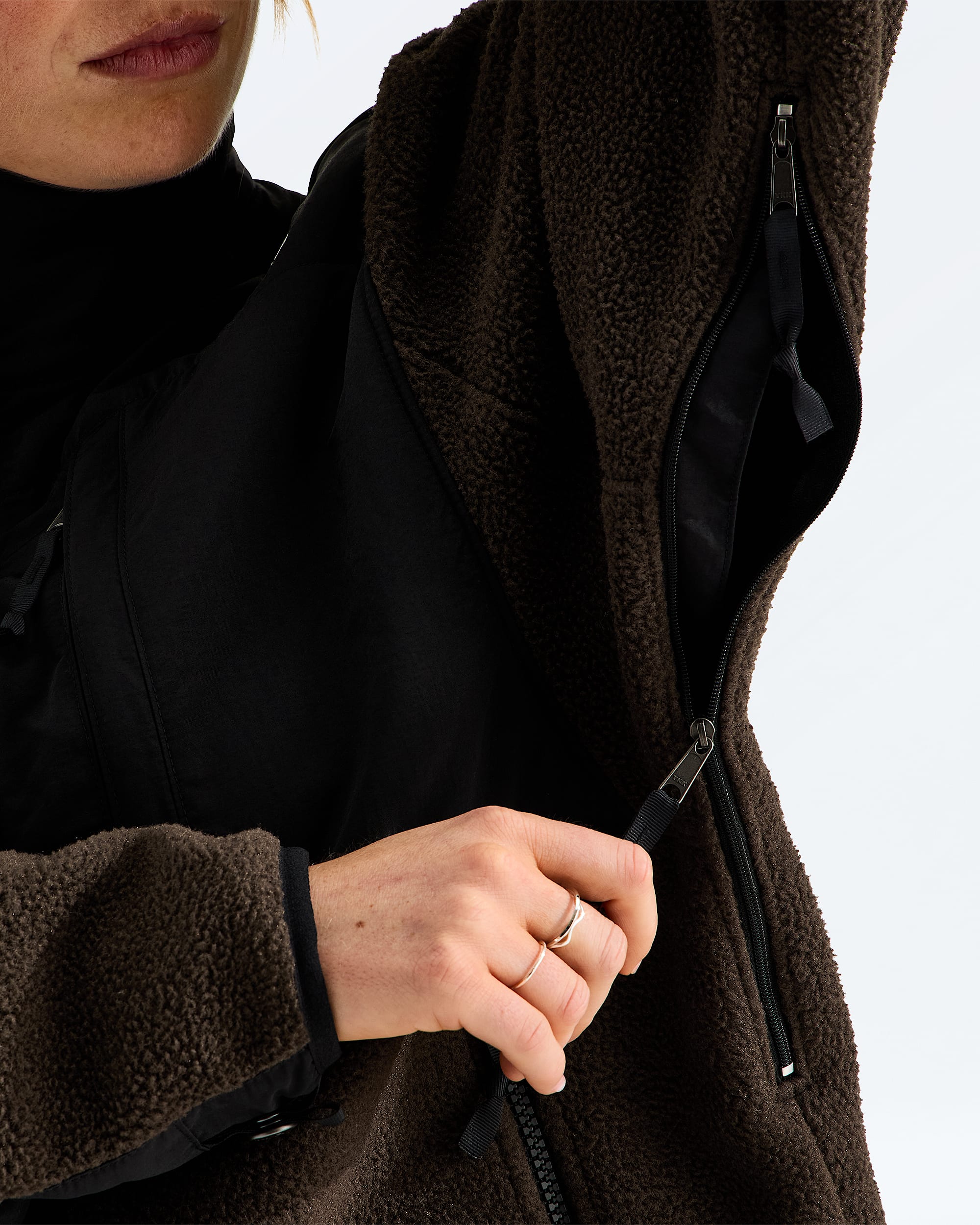 Womens Retro Denali Jacket TNF MODELALT2