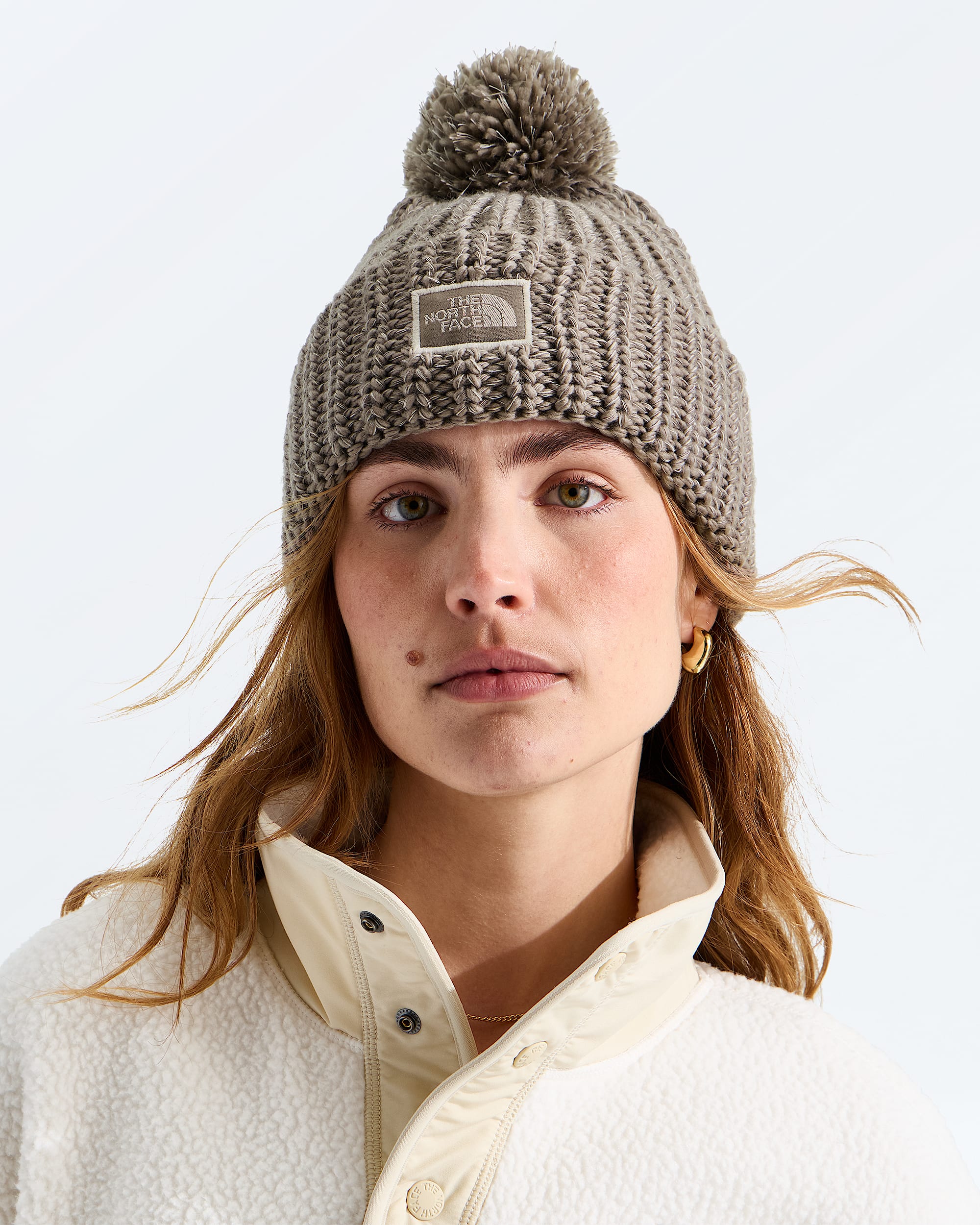 Cozy Chunky Cabin Beanie TNF MODELBACK