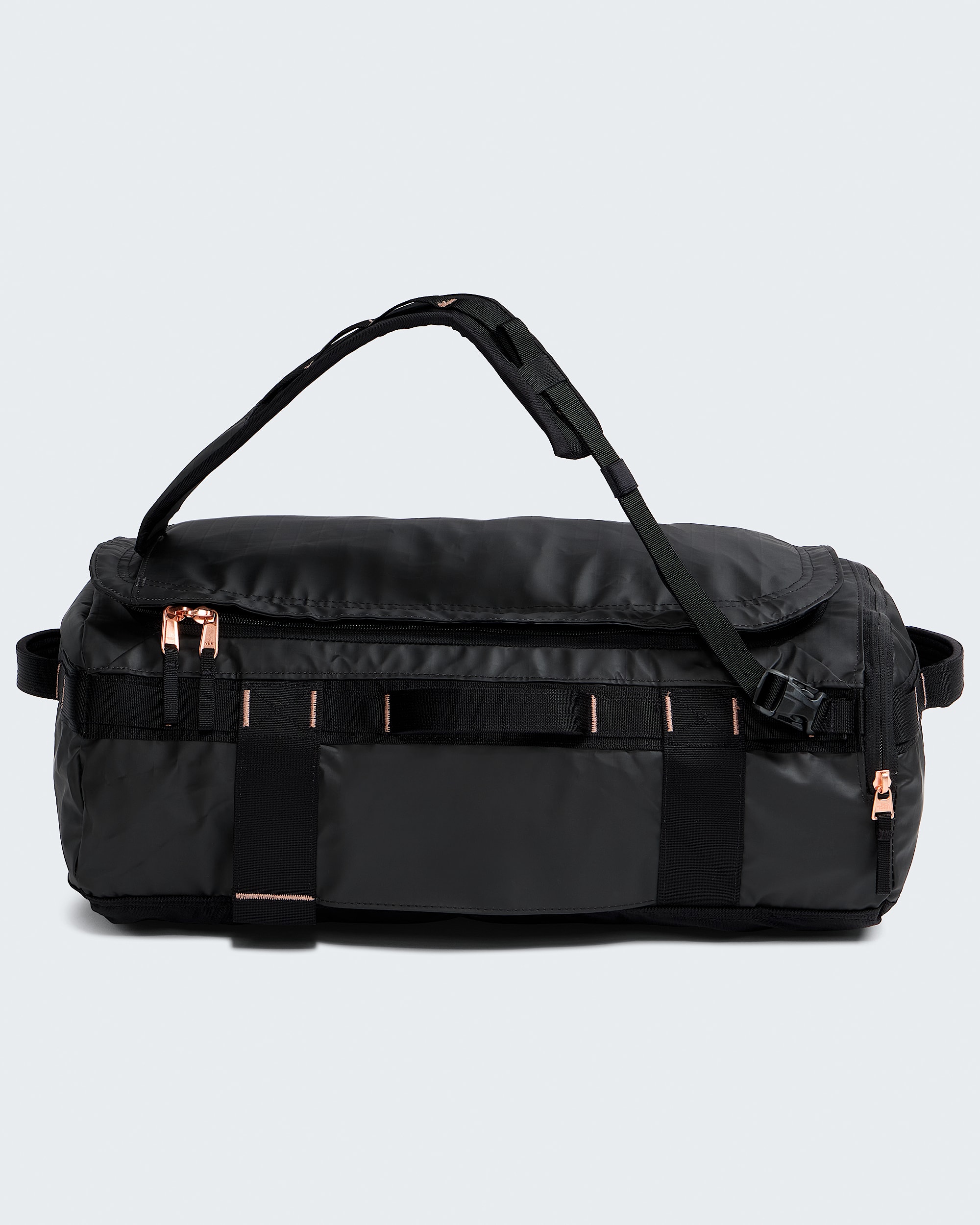 Base Camp Voyager Duffel 32L  Luxe TNF HERO