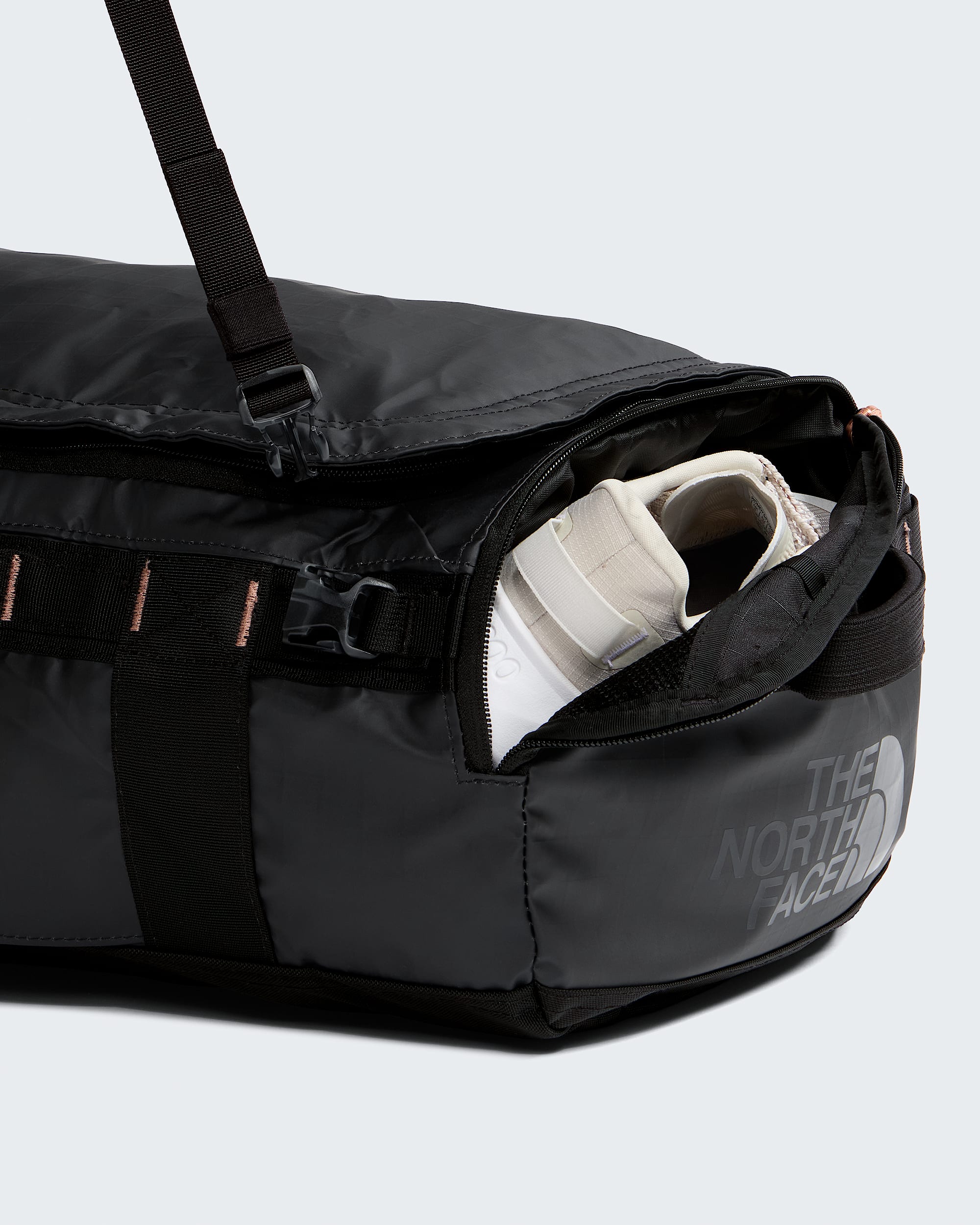 Base Camp Voyager Duffel 32L  Luxe TNF ALT1