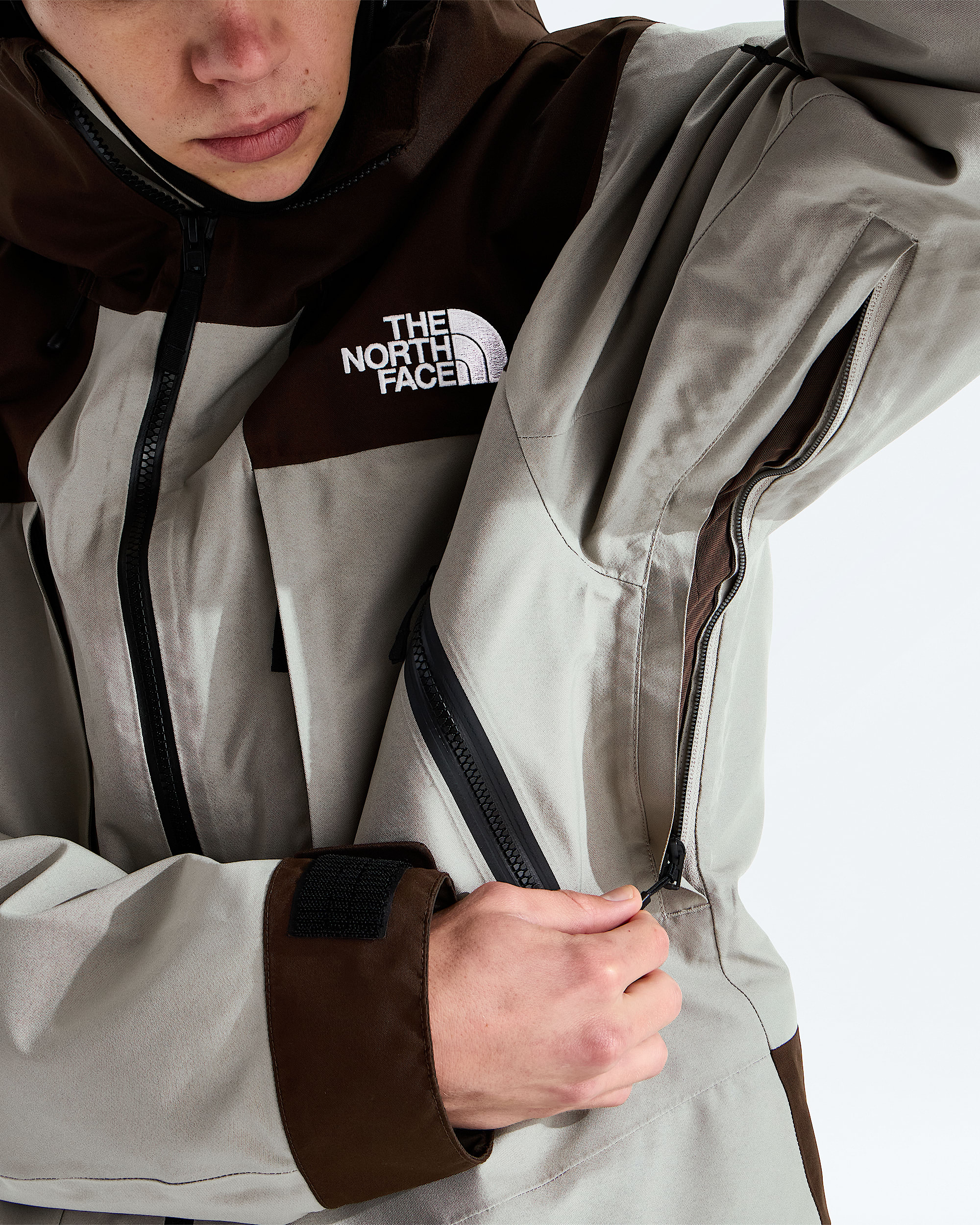 Mens GTX Hex Jacket TNF MODELALT2