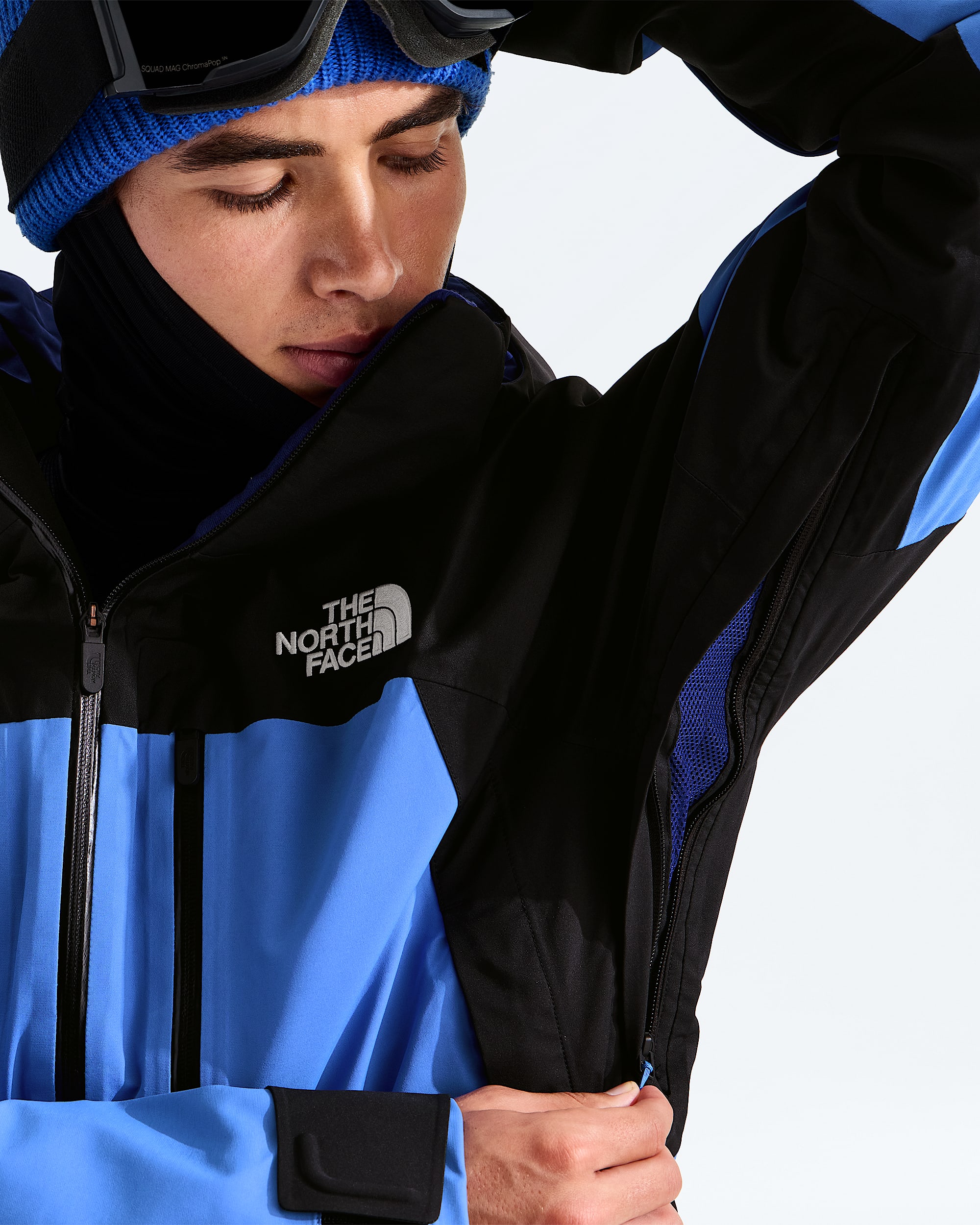 Mens Chakal Jacket TNF MODELALT2