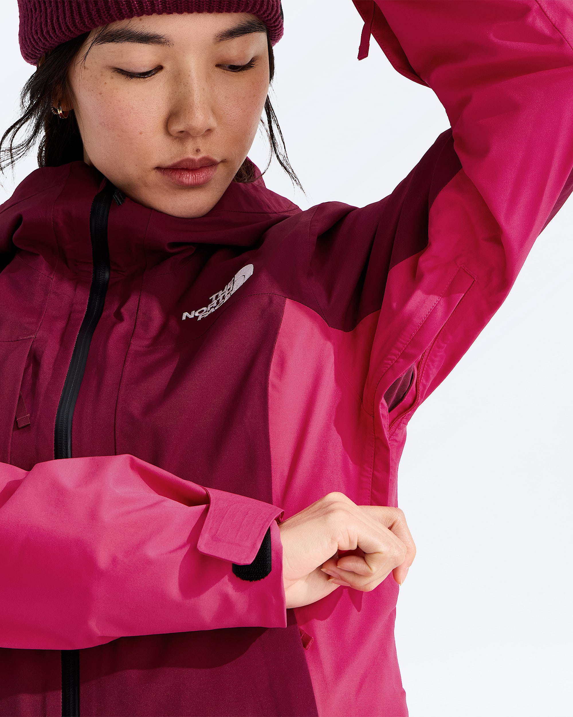 Womens Mount Bre Jacket TNF MODELALT2