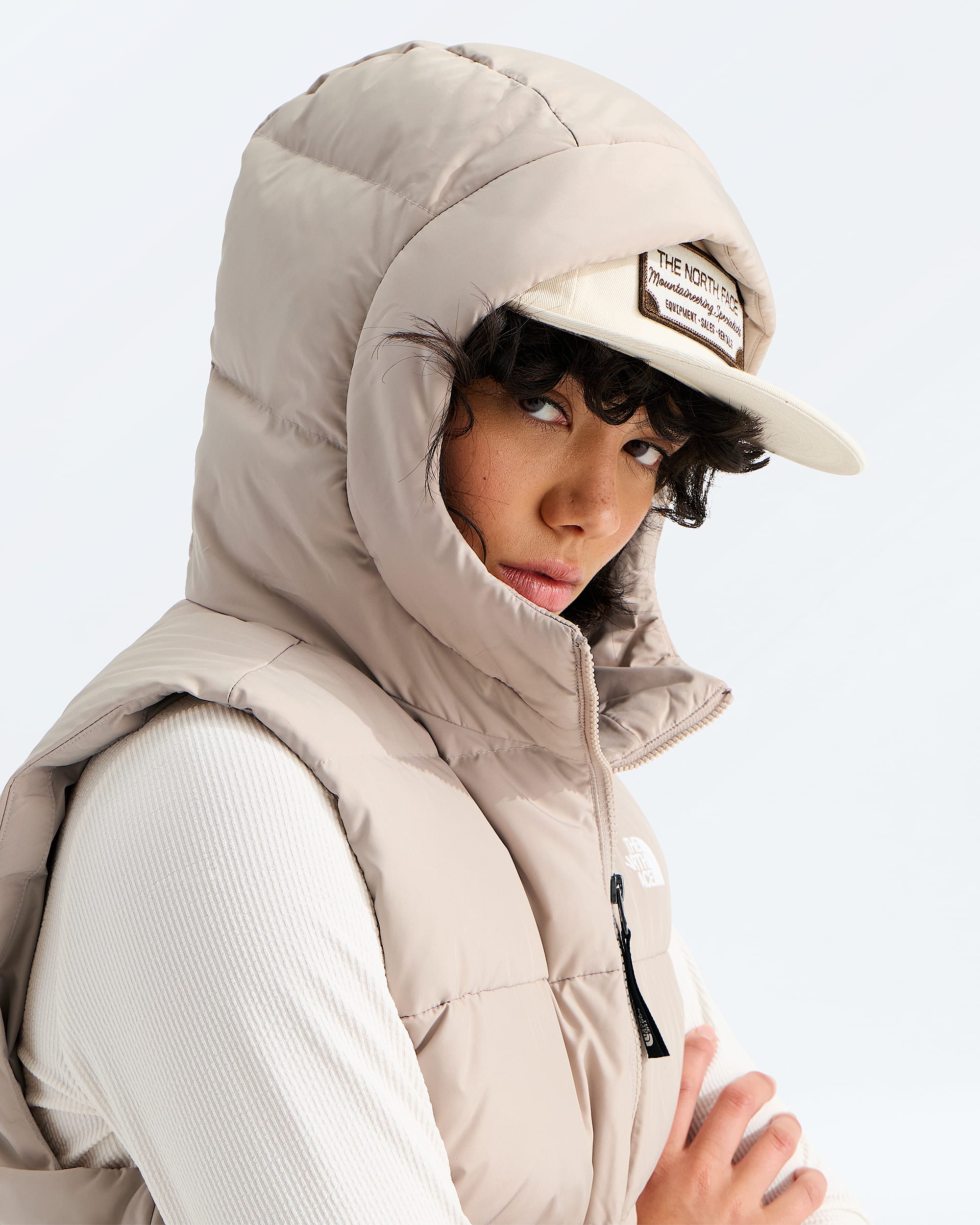 Womens Frost Fall Vest TNF MODELHOOD2