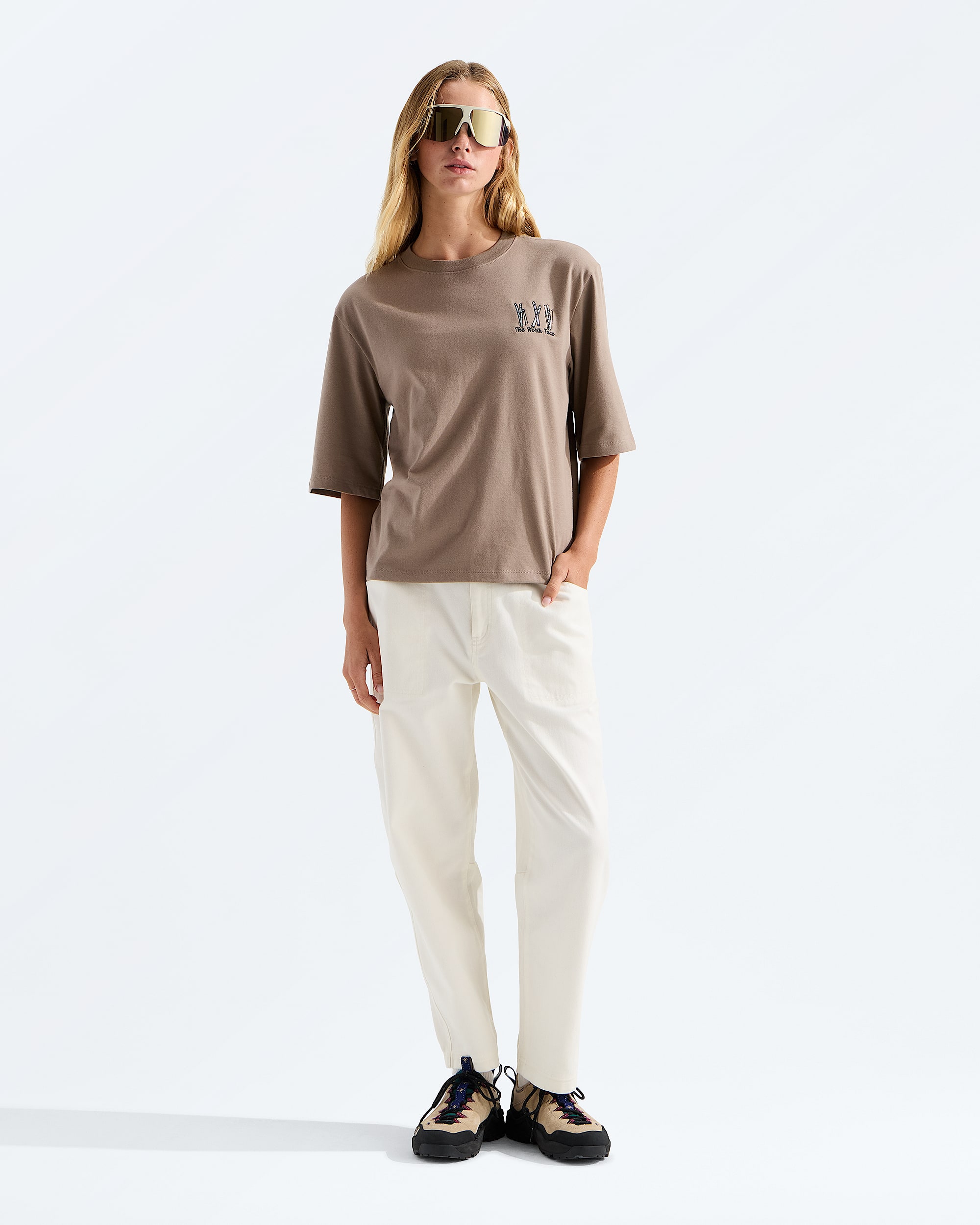 Womens Ski Embro Boxy ShortSleeve TeeGraphic TNF HERO2
